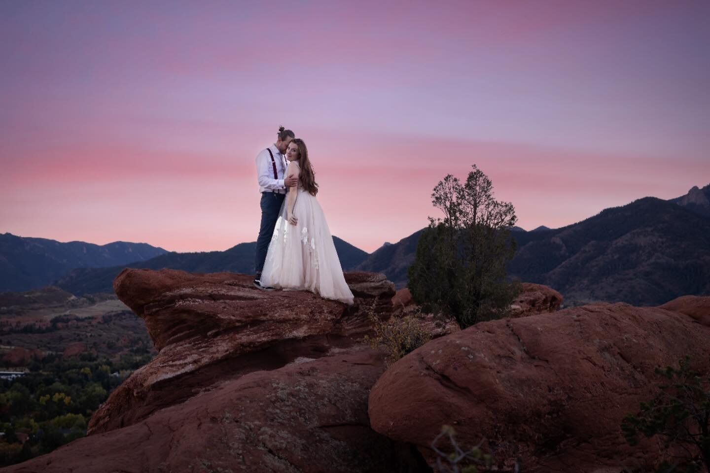 Husband &amp; wife (and soon to be baby girl 🌝✨) #weeloped #love #newlyweds