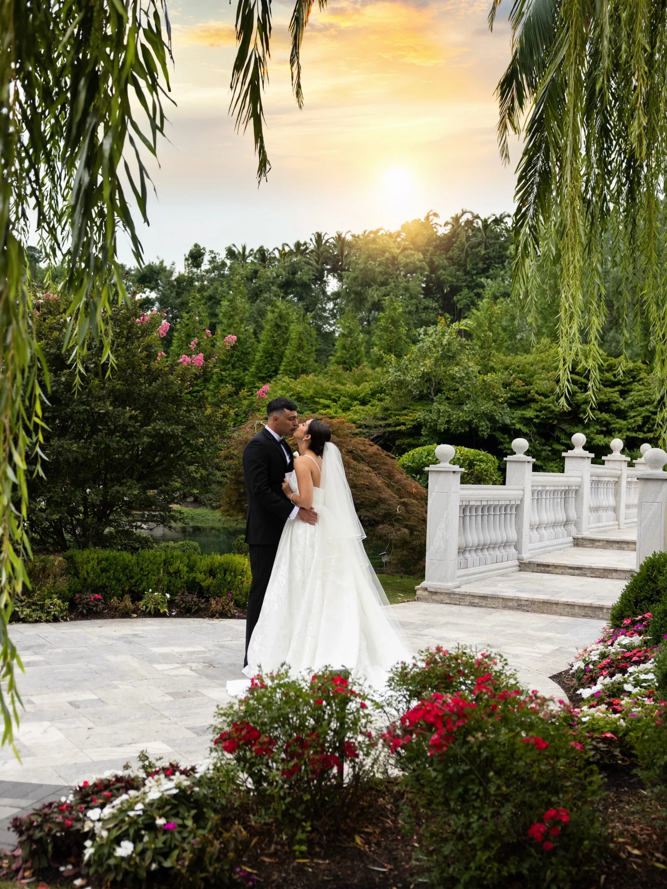 The lighting understood the assignment
.
.
.
.
.
.
#goldenhourphotography #weddingphotography #phillyweddingphotographer #phillywedding