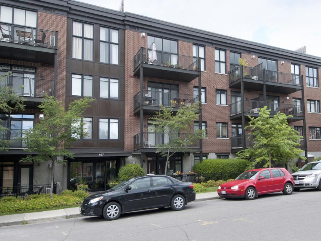 exterior 1.jpg
