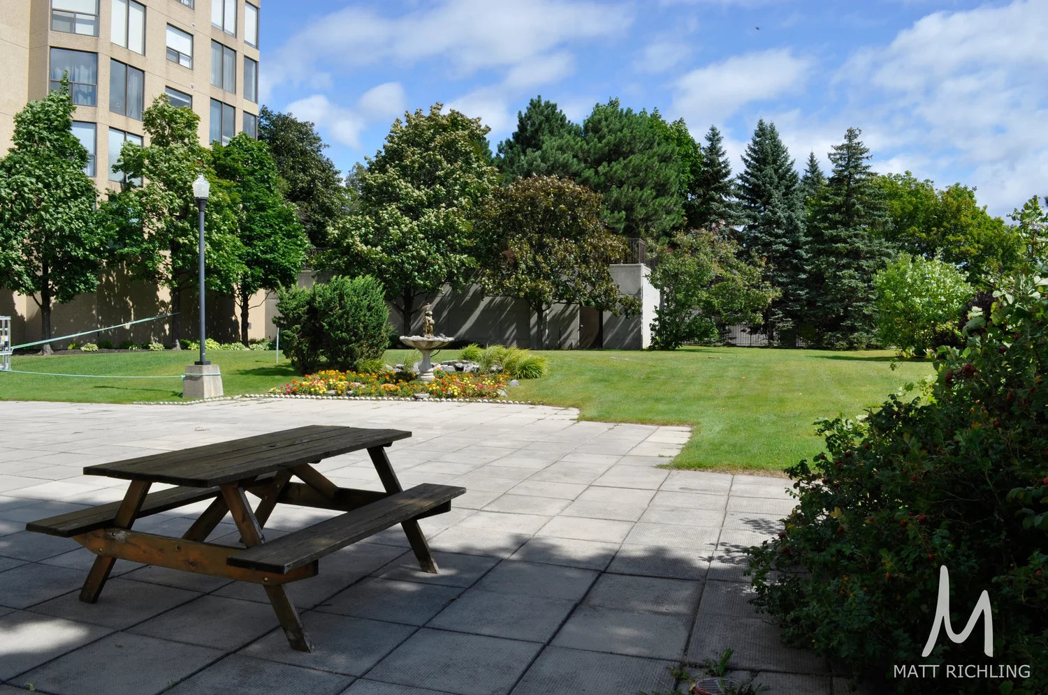 Le Parc 545 St Laurent Viscount Alexander Park Condos For Sale