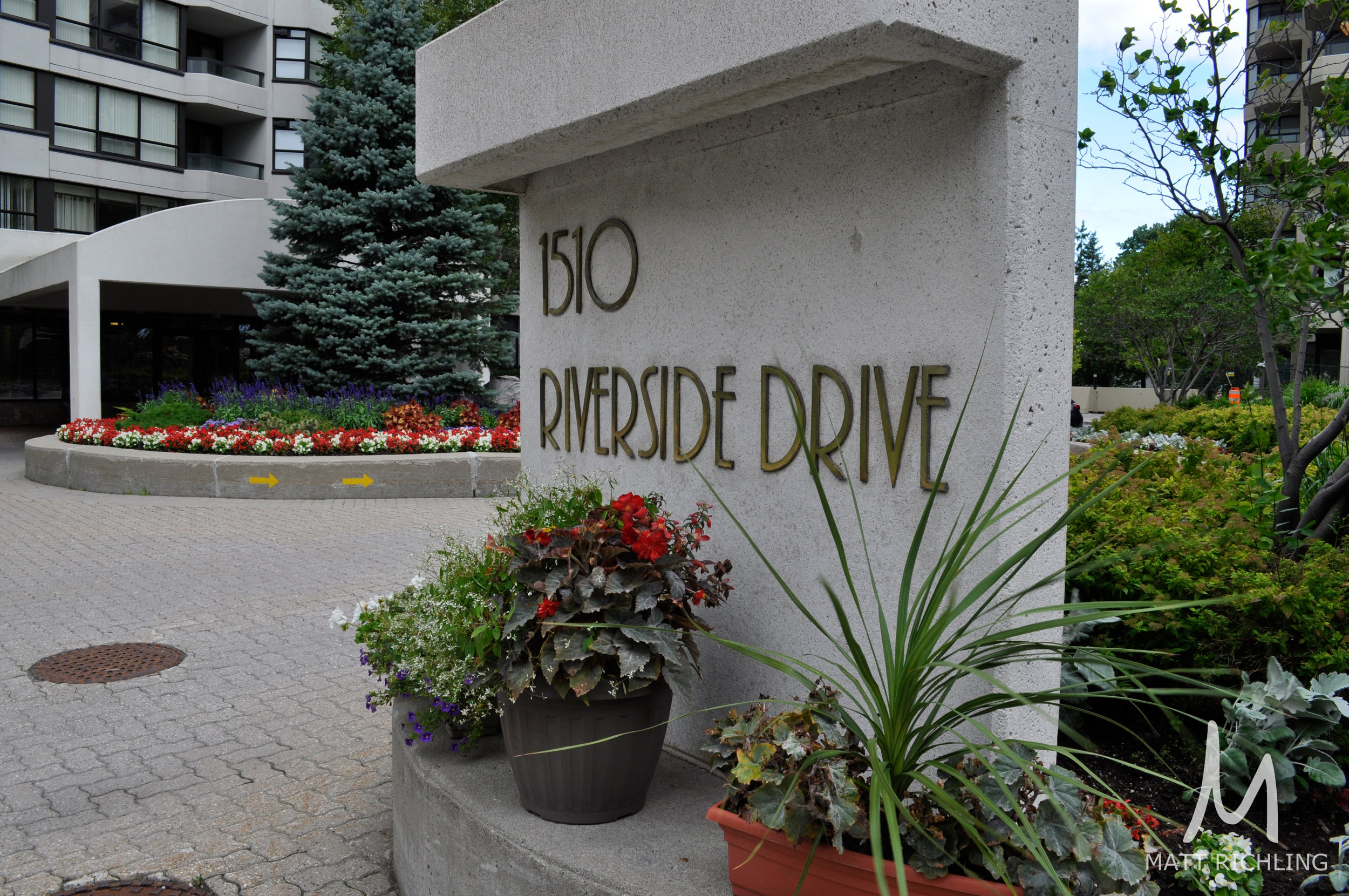 Riviera One and Two 1500 and 1510 Riverside Dr Riverside Condos For Sale Ottawa — Matt