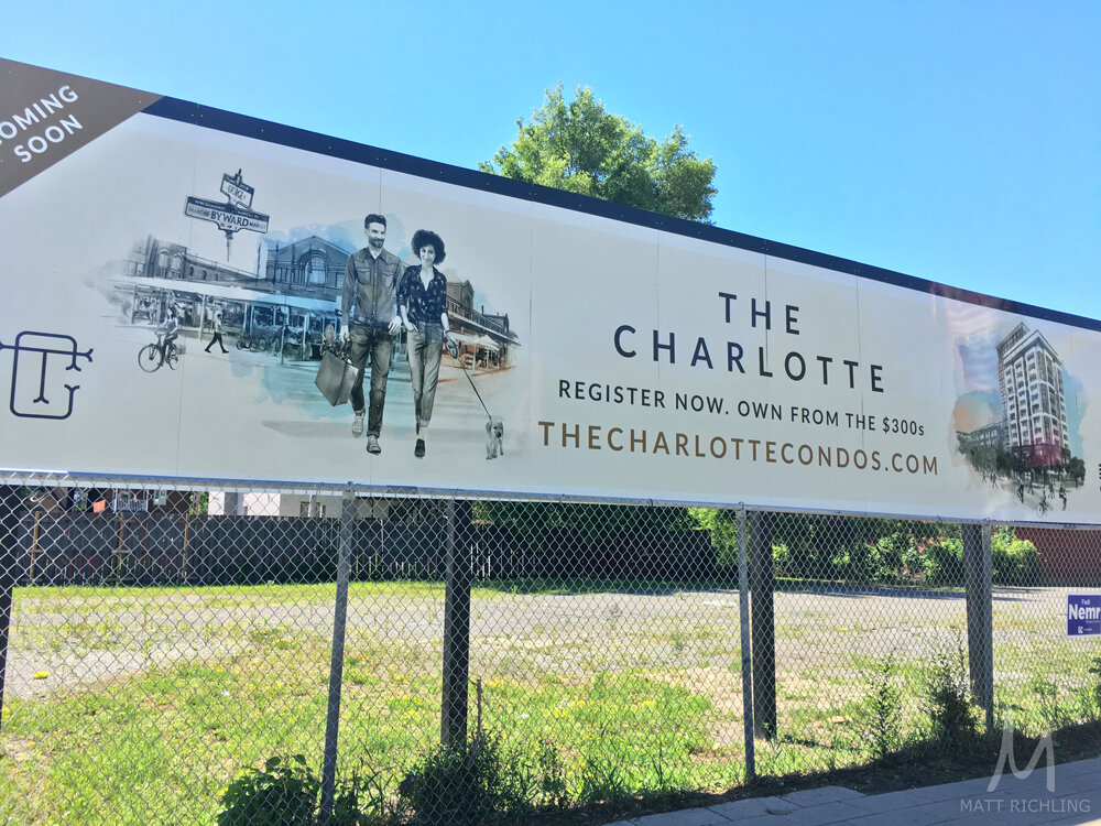 The-Charlotte-Sign.jpg