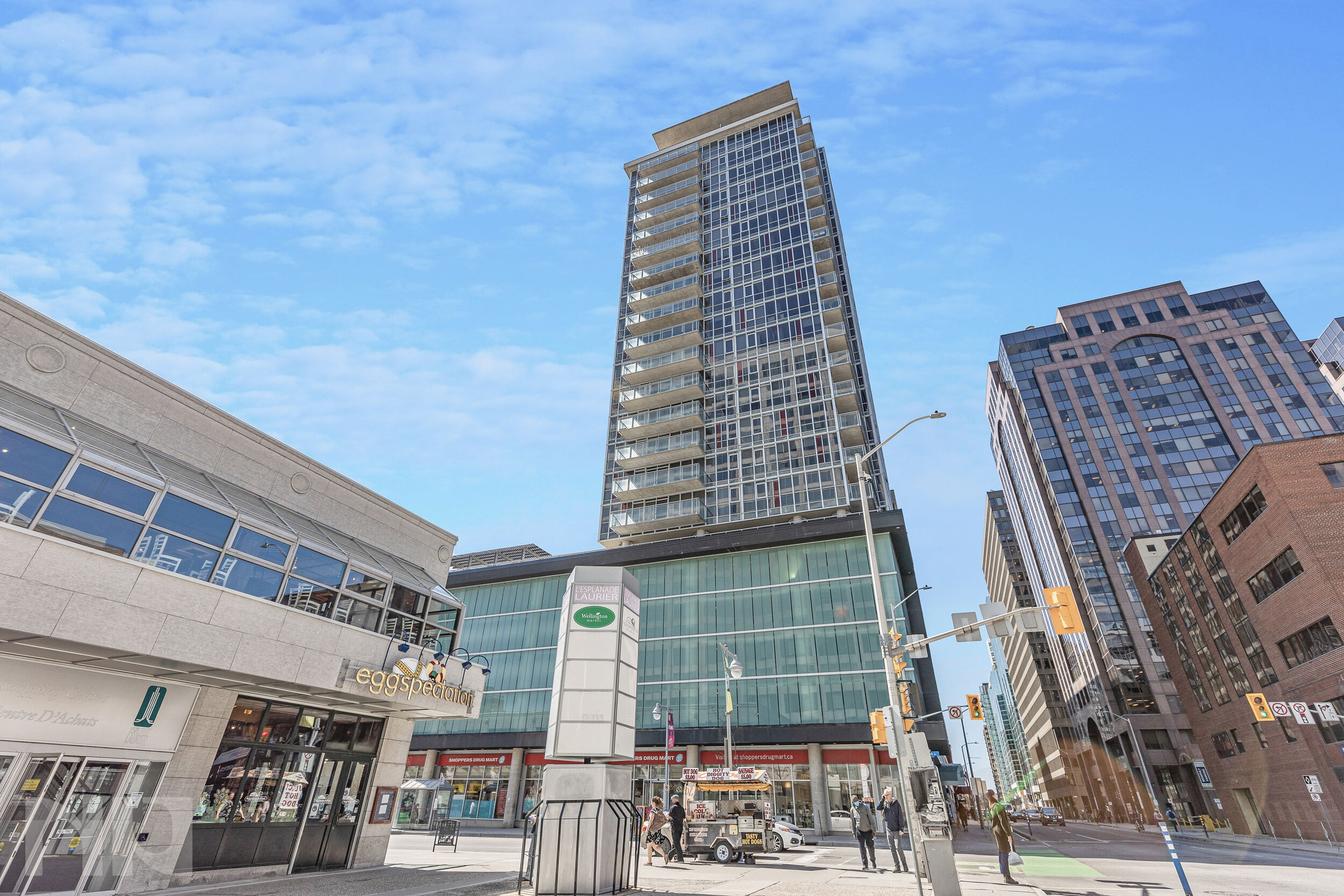 (NEW)1706-324-Laurier-Ave-W-22.jpg