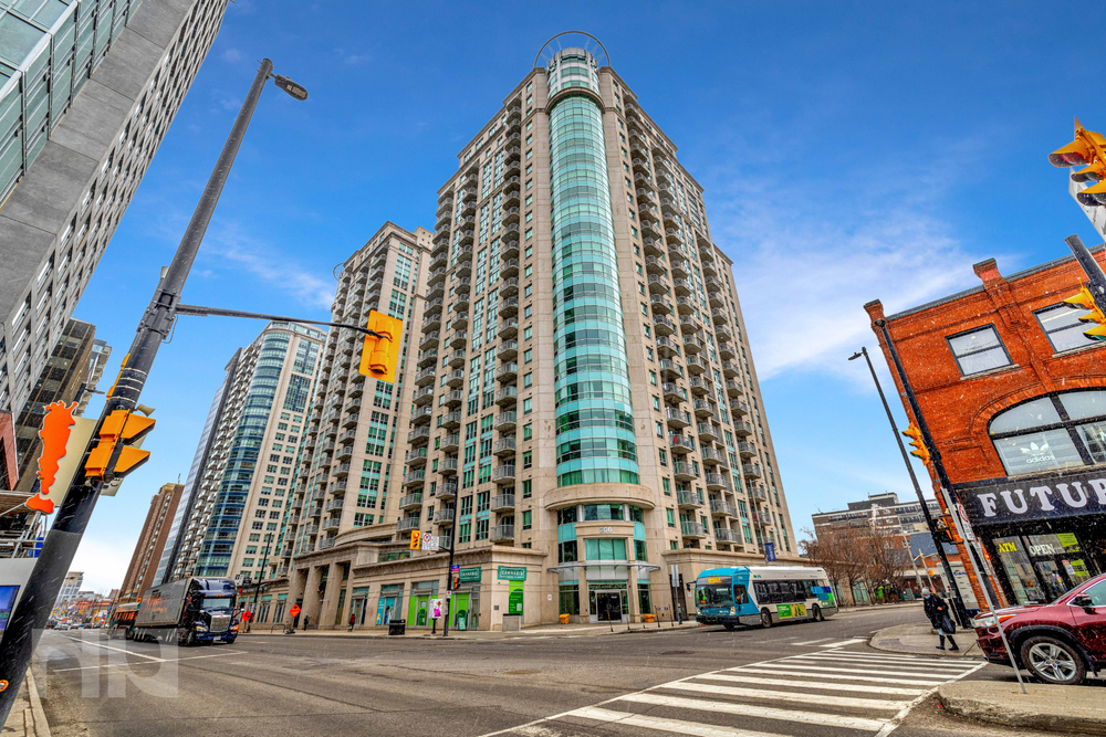 Rented - 1 Bed, 1 Bath Condo in Byward Market — Matt Richling - Ottawa ...