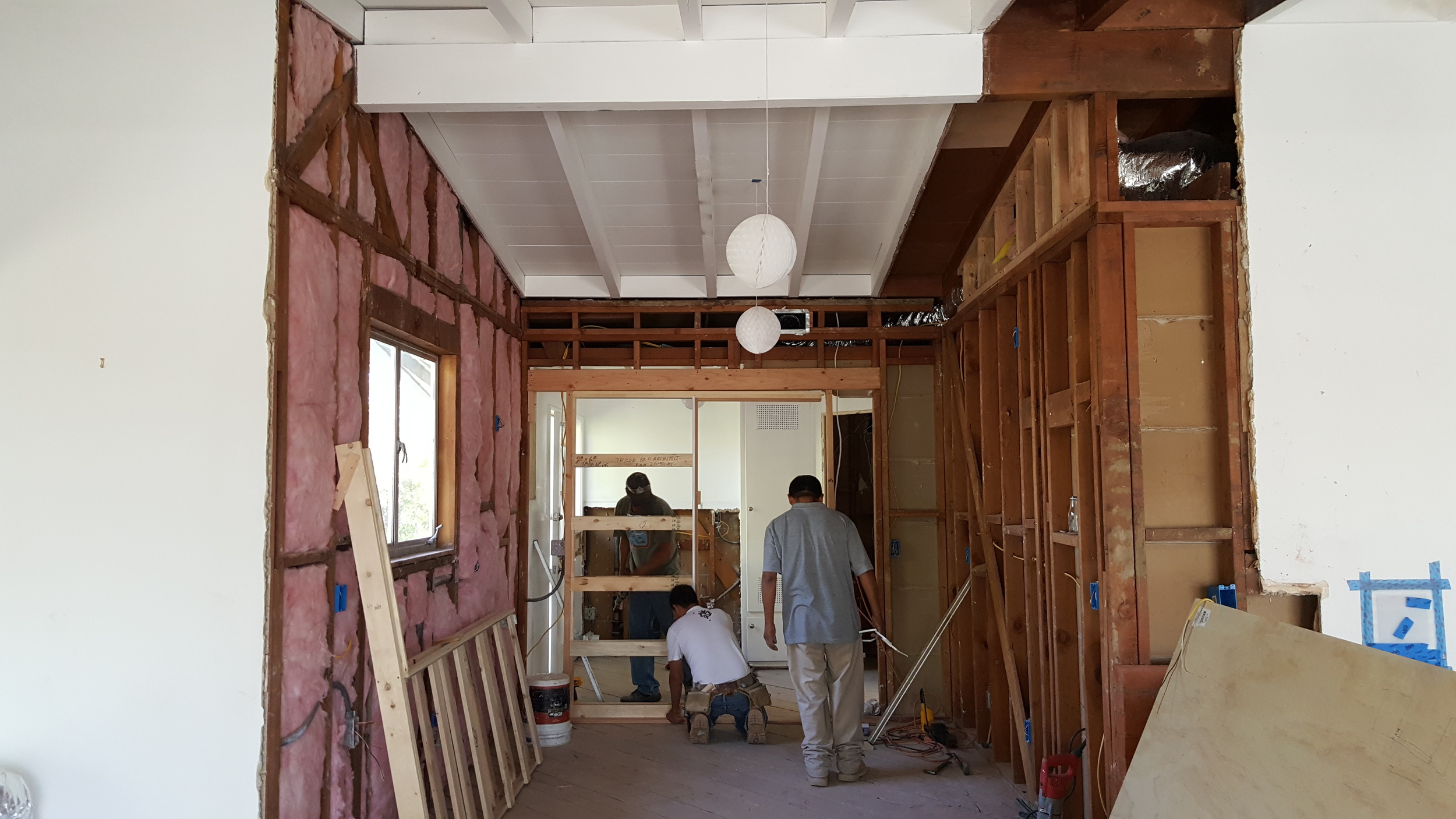 CONSTRUCTION PHOTO
