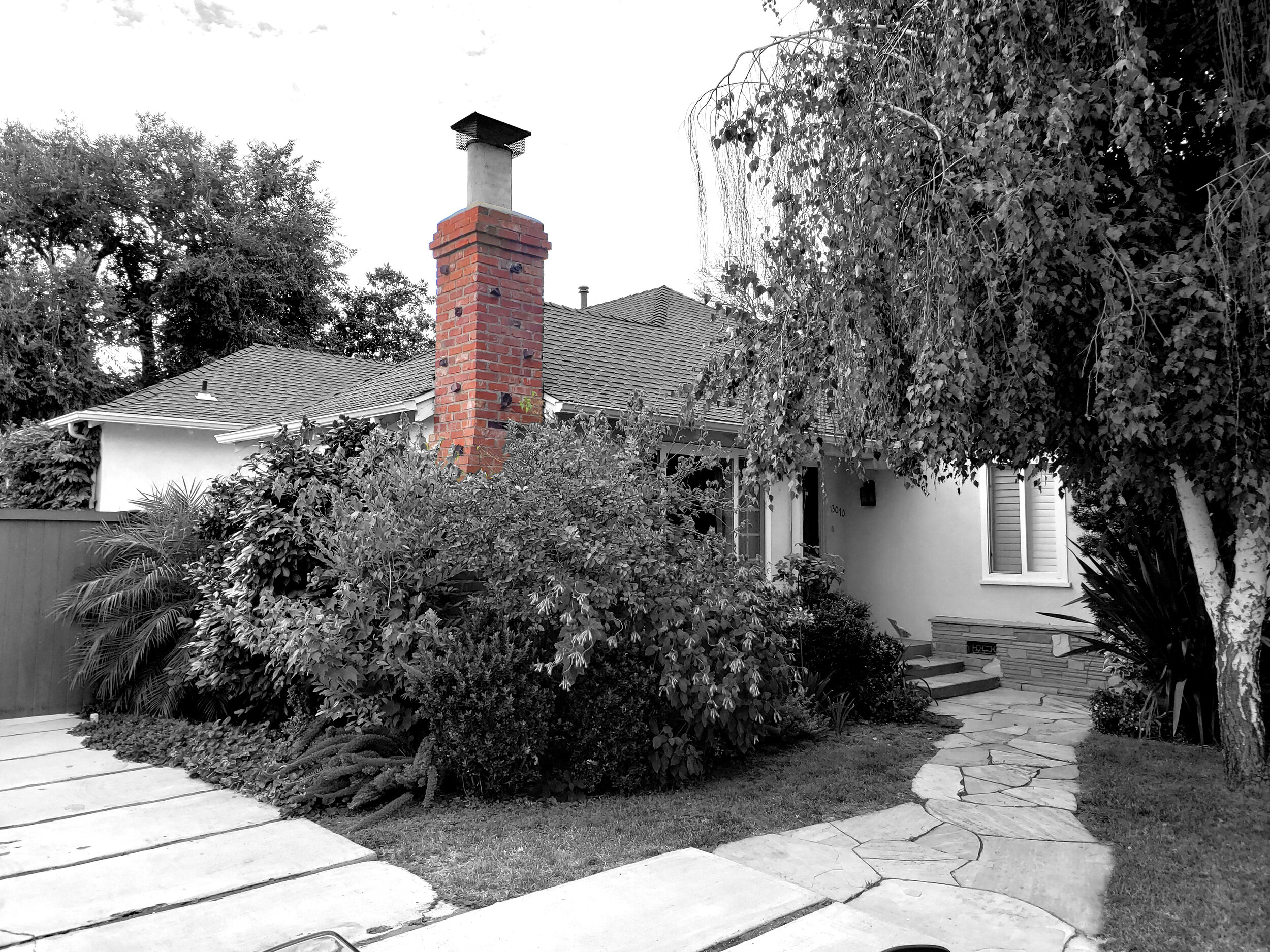 FRONT OF HOUSE