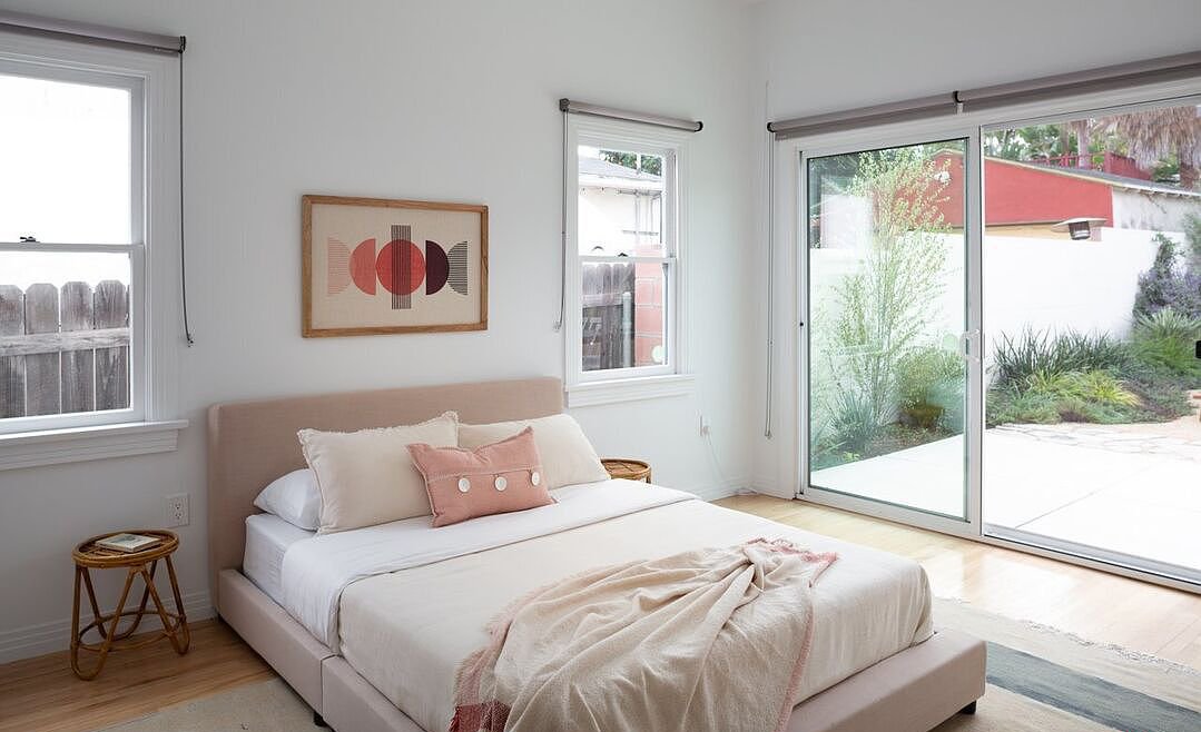 FIRST FLOOR BEDROOM