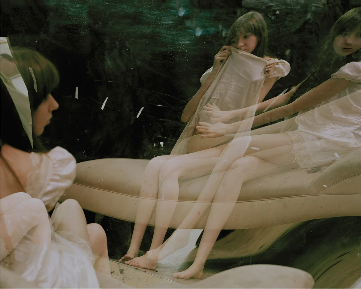006 Mirror Mirror from the series UNCERTAIN GAMES 2005 Lambda Print 100 x 120cm