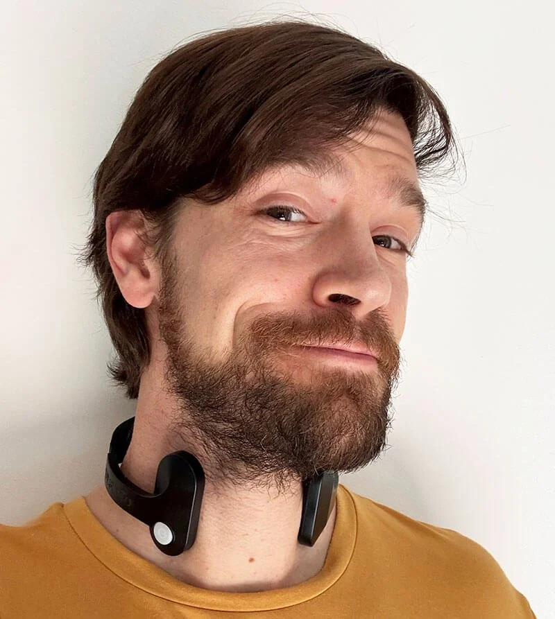 Nick wearing the pulsetto fit as part of this pulsetto fit review to show comfort