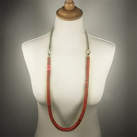 _Ketten_Plastic_red_black.jpg