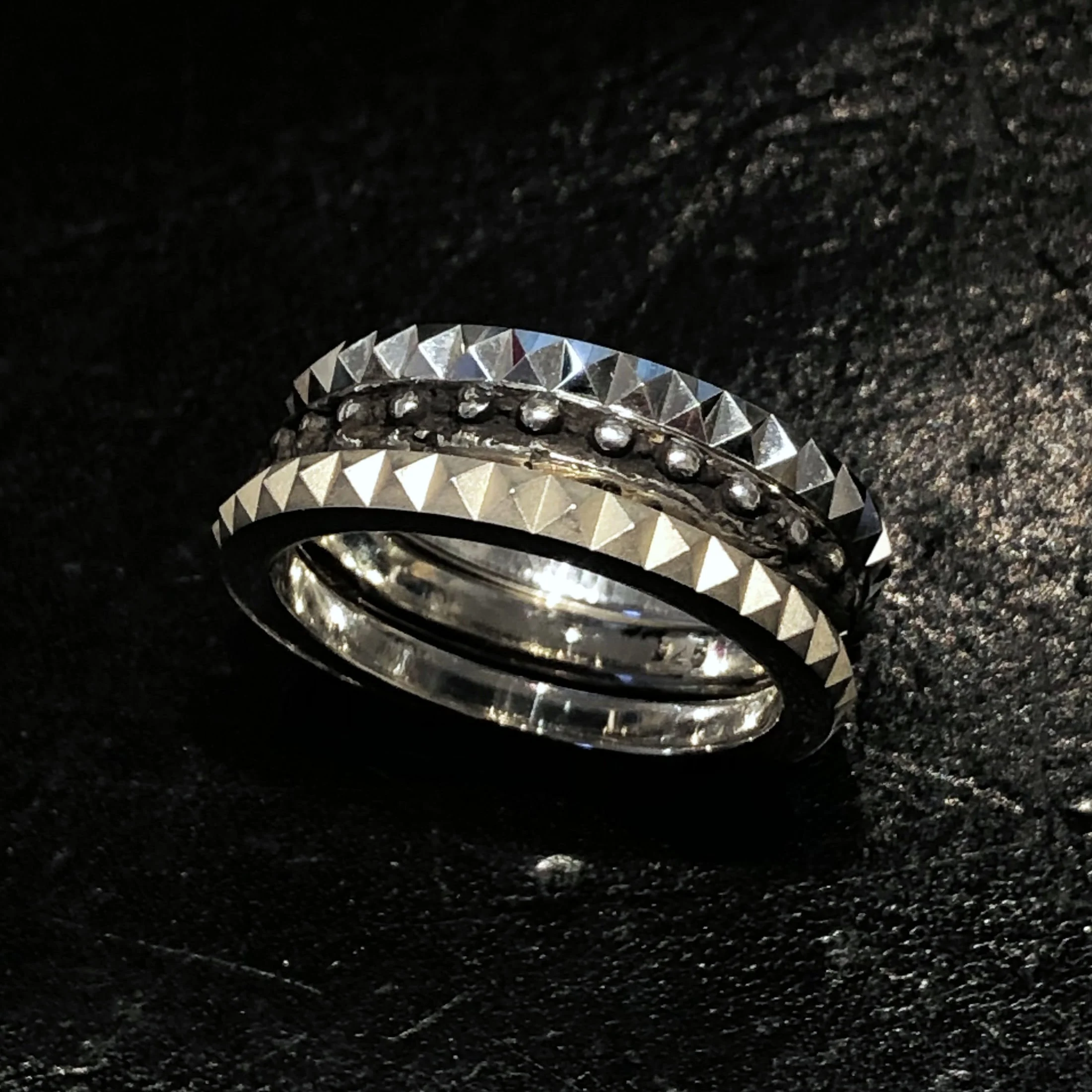 Pyramiden Ring 04.jpg