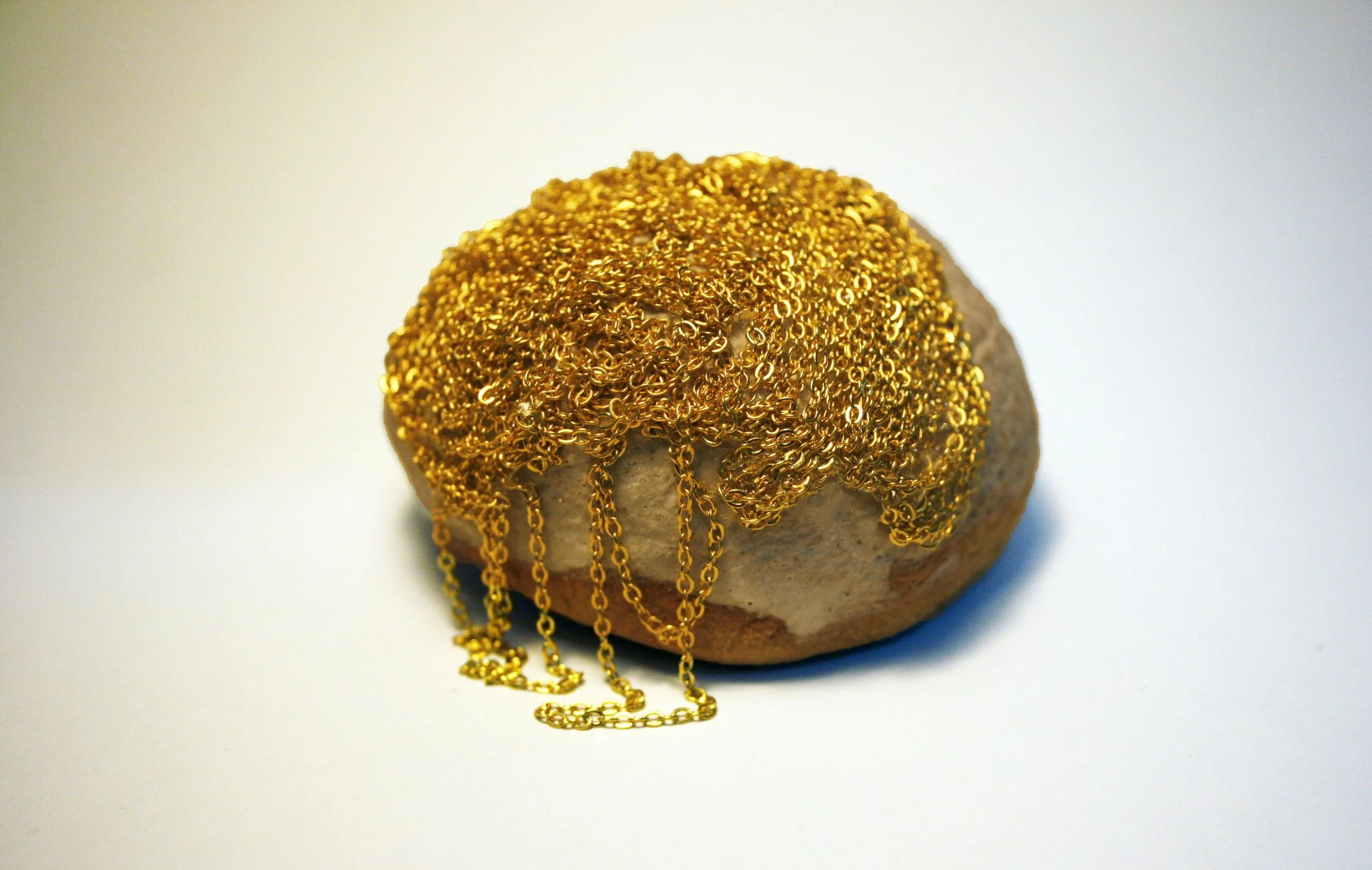 Solar Rocks (detail), mixed media on ceramics, dimension variable, 2015.