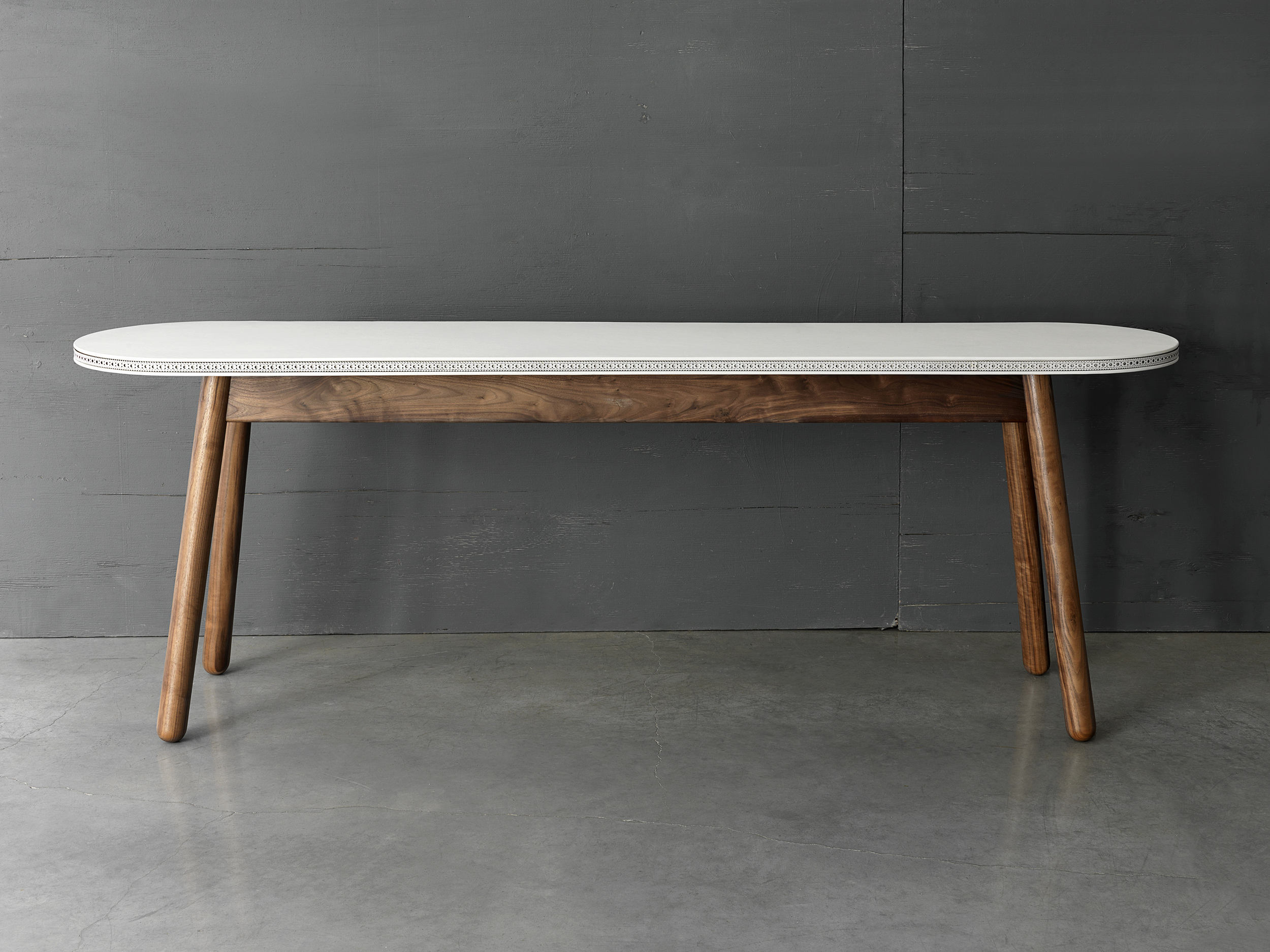 brogue console