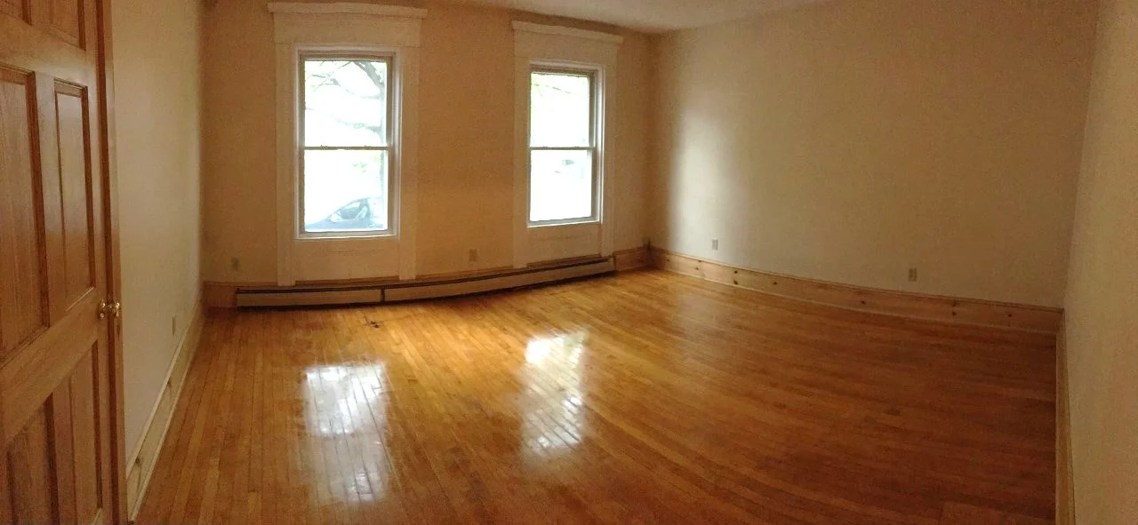 318.1 bedroom.jpg