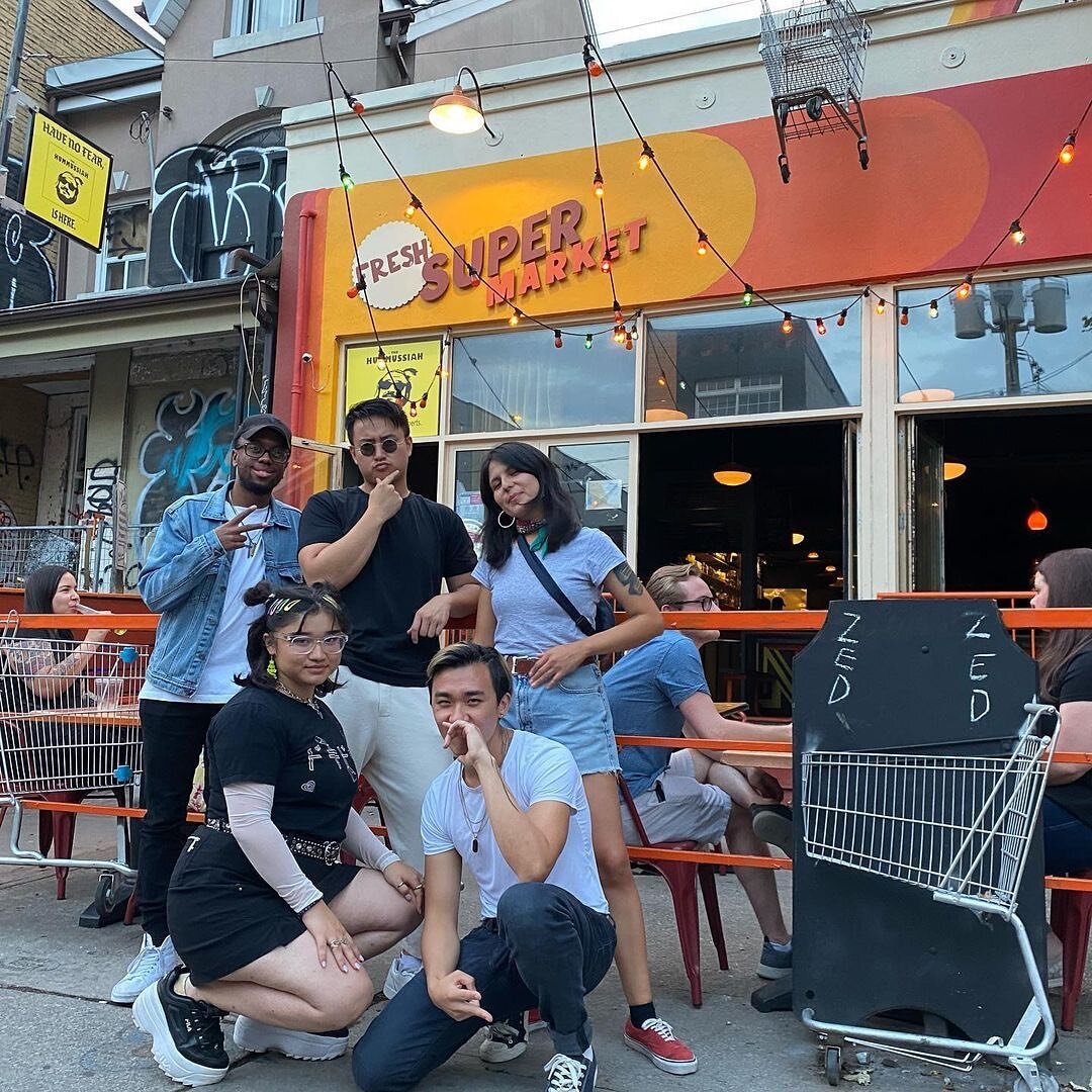 &ldquo;Meet me at our spot.&rdquo; 👋😎 @officialsakako 
.
.
.
#kensingtonmarket #kensingtonmarketbia #torontolife #torontobars #torontorestaurants #totontoevents #torontomusicscene #tonightintoronto