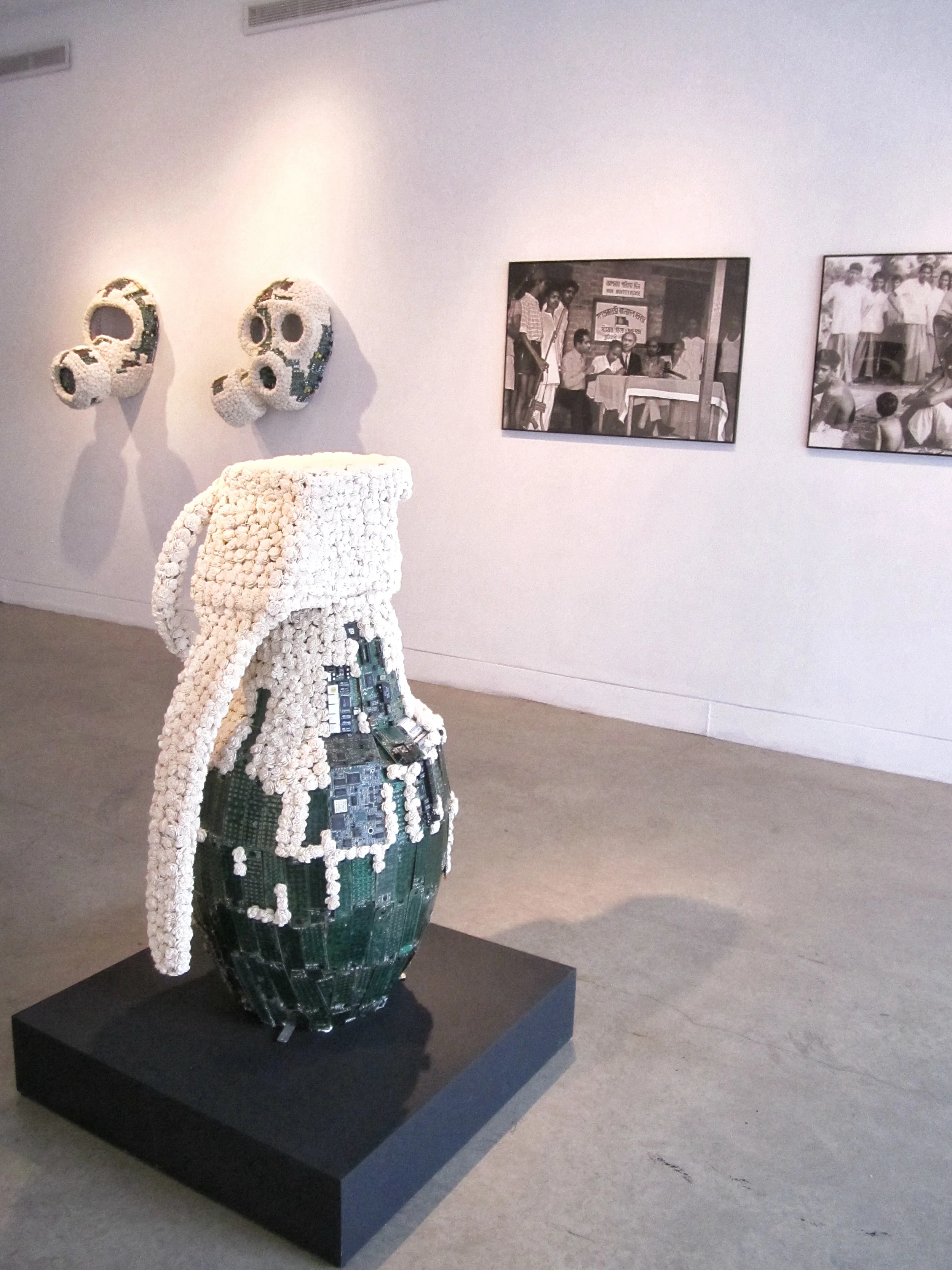 Selected works by Promotesh Das Pulak