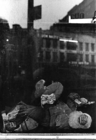 Ming Smith, American Dream, Harlem, NY , ca. 1972.