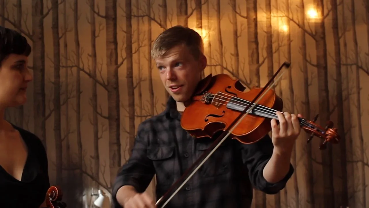 BENEDETTO: molto flautando molto sul tasto