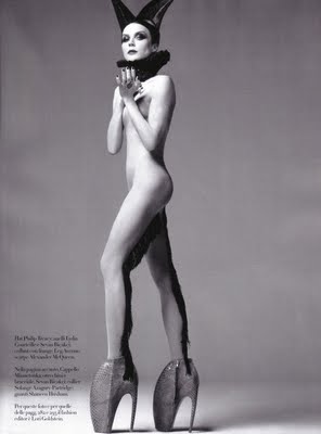 Daphne Guinness in Italian Vogue wearing McQueen's signature shoes (also made famous by Gaga). (image source: nitrolicious.com )