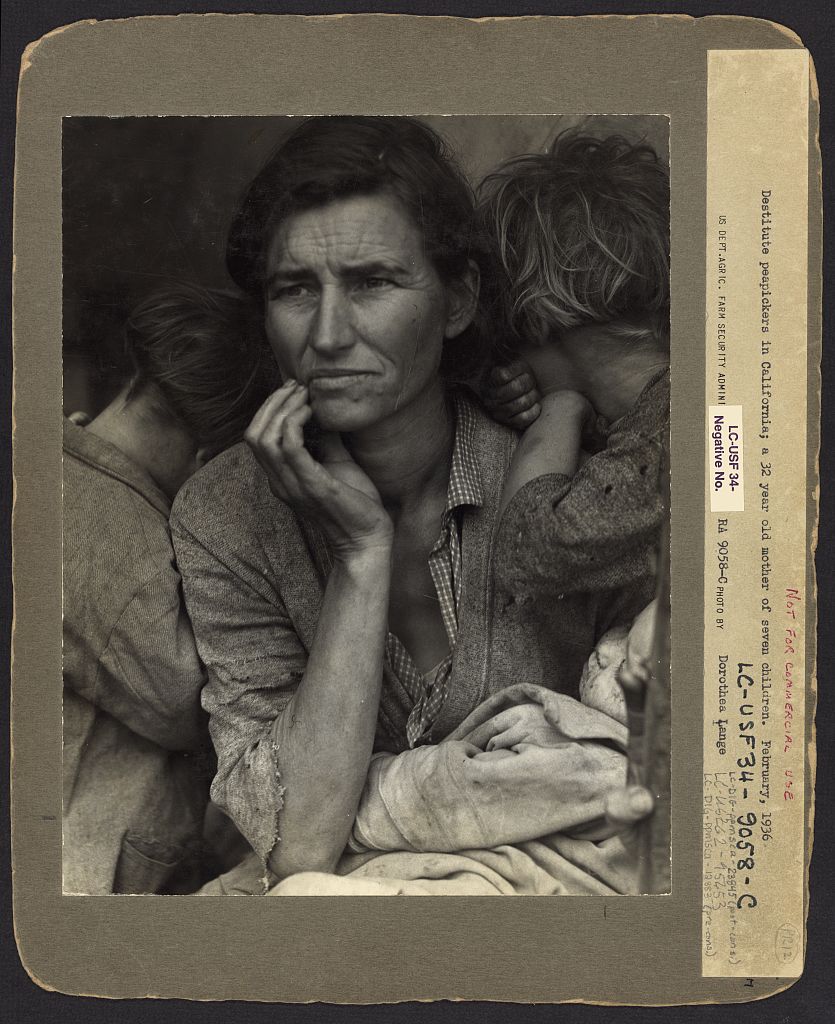 Assessing scale is not always an easy task with photographs, especially when the original prints have been shared and distributed widely, as is the case with this image.