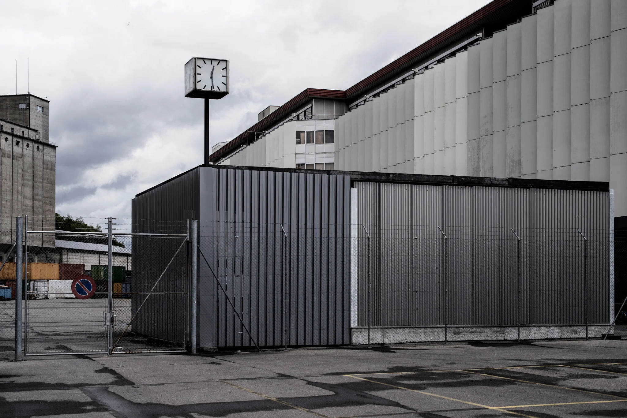 "One of the World’s Greatest Art Collections Hides Behind This Fence"