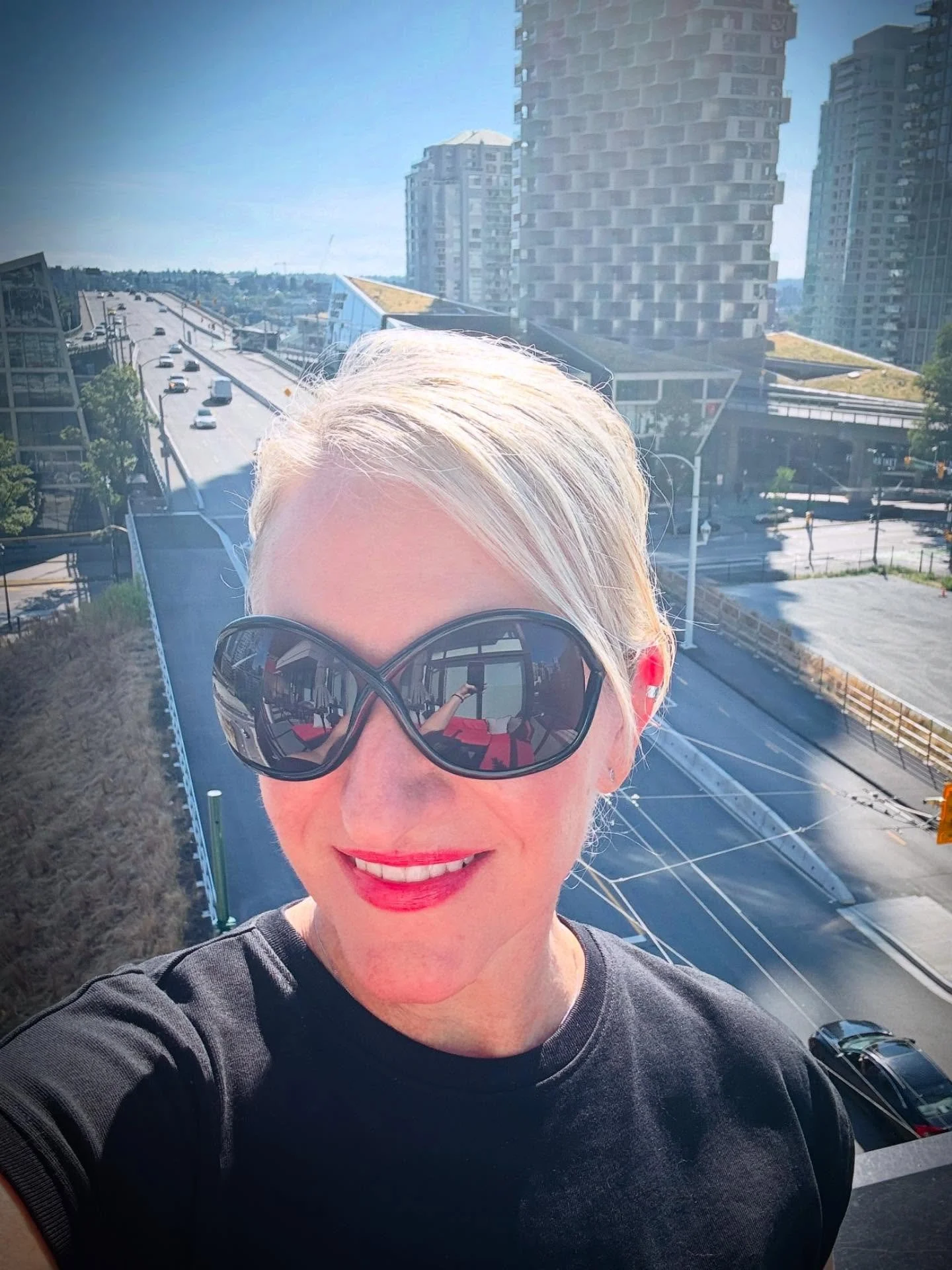 Delighted to find these iconic Tom Ford Whitney&rsquo;s deep in my closet over the weekend ✨☀️🕶️Anyone else remember these sunglasses from back in the day? I want to say these are well over 15 years old and they were a very big splurge, but I loved 