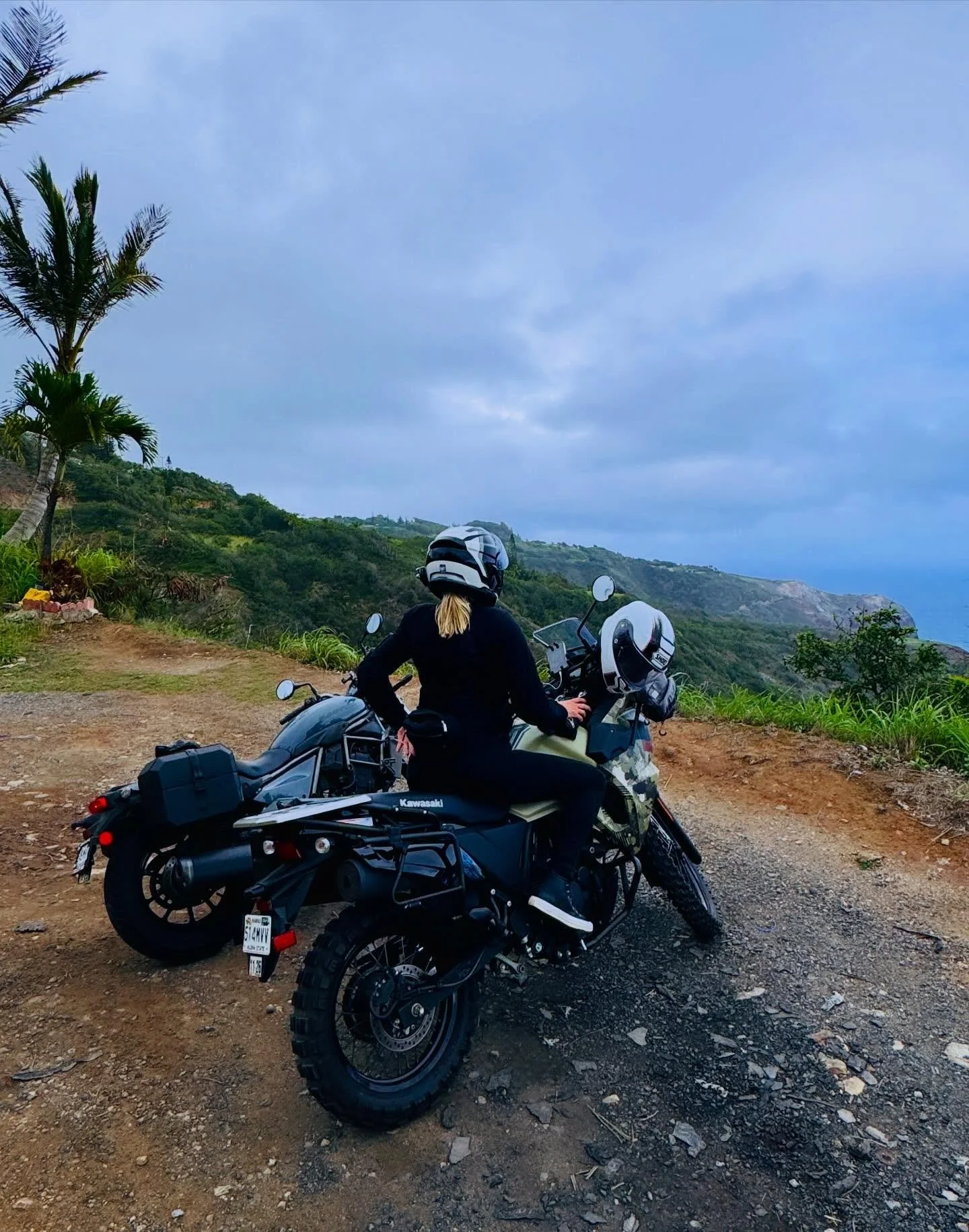Maui is a total motorcycle paradise! 🏍️💨✨🌺So many twisty roads and beautiful vistas to discover. We rented a couple of Kawasakis (a KLR 650 and an Eliminator) via Riders Share @ridersshare for several days while visiting. We won&rsquo;t waste a se