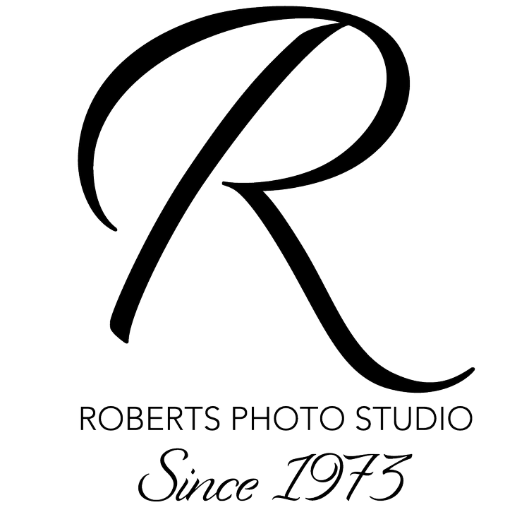 ROBERTS PHOTO STUDIO