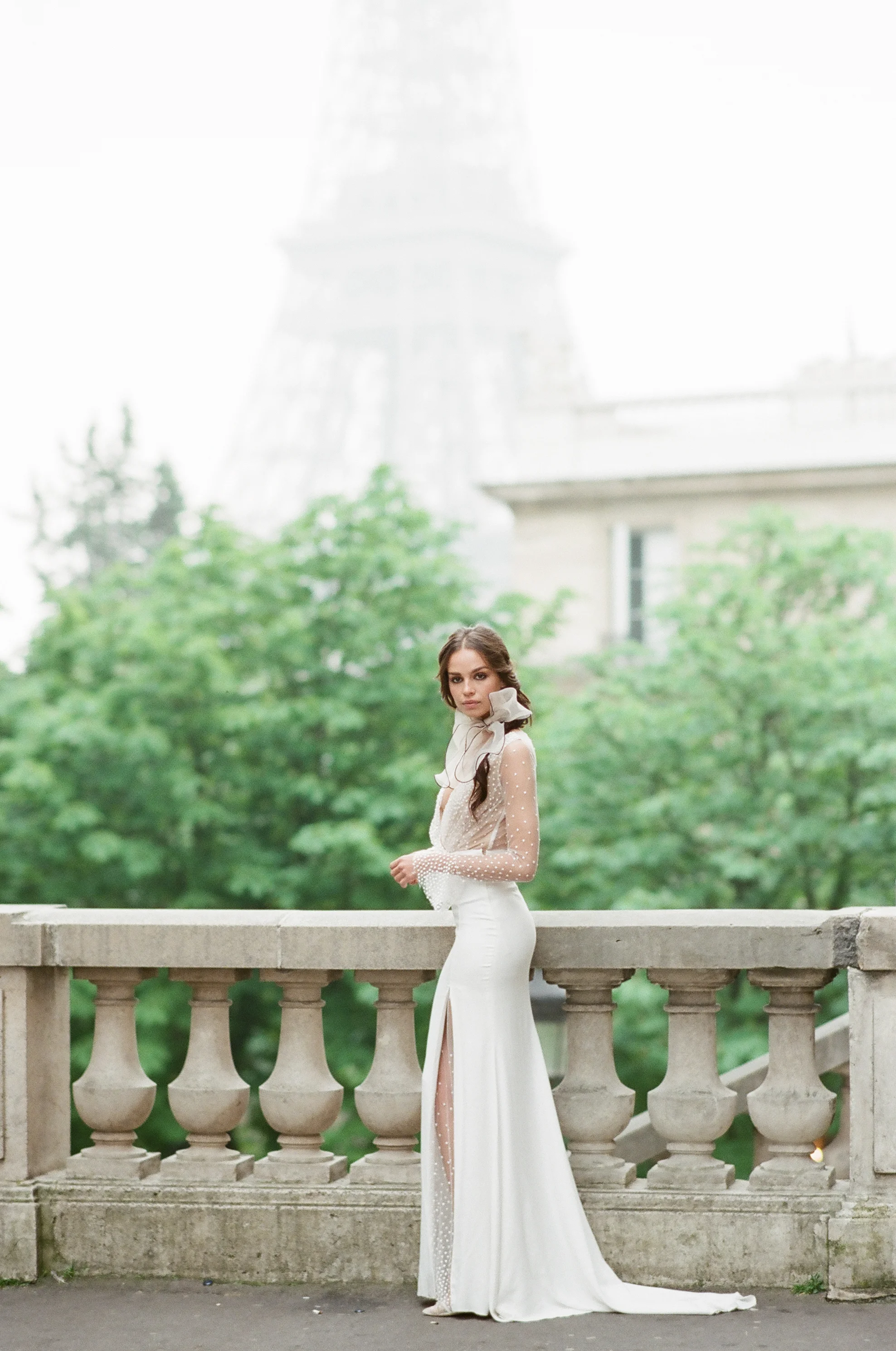 PARIS BRIDAL INSPIRATION WITH EIFEL TOWER