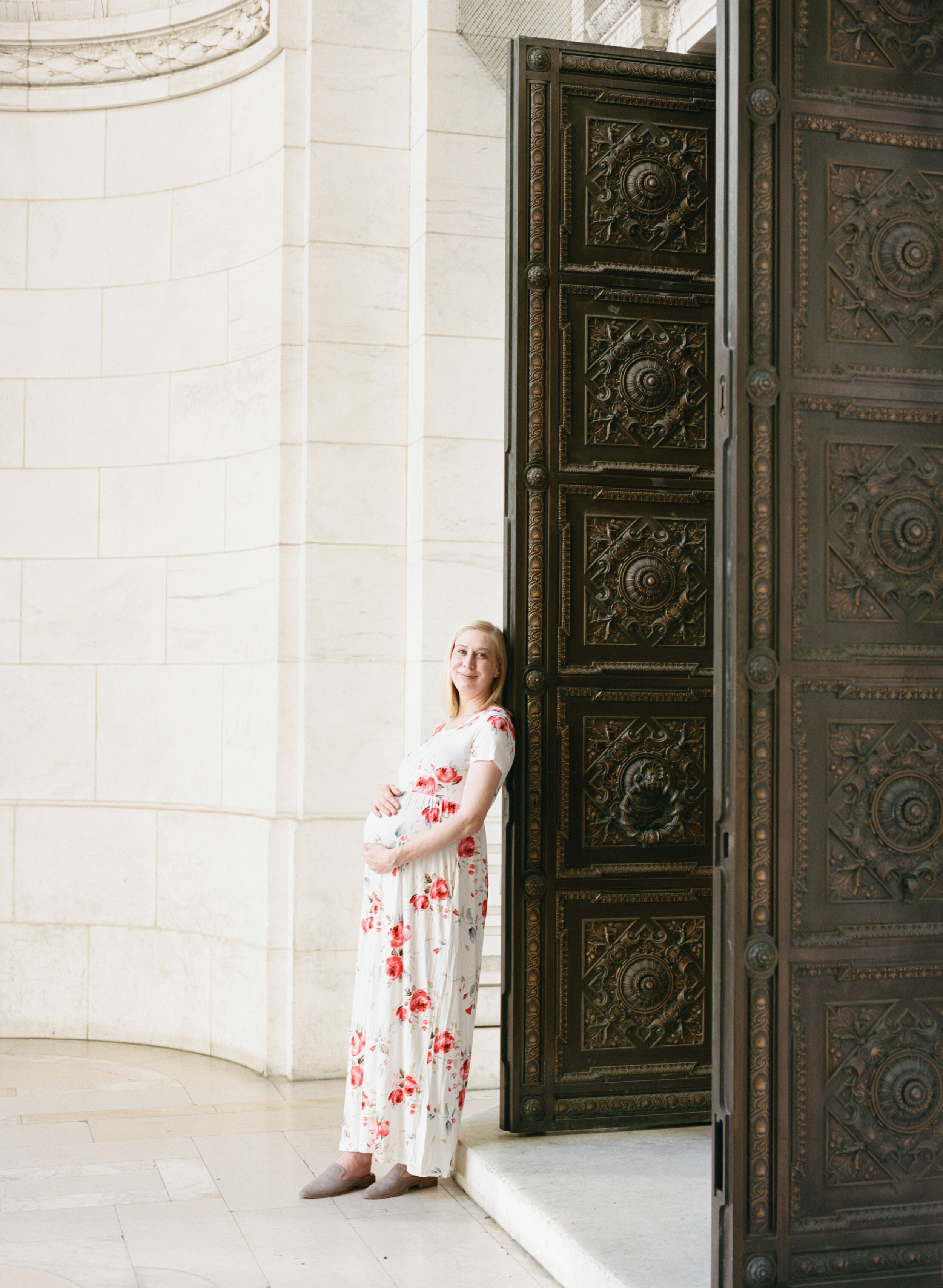 New York Public Library Maternity Session-8.jpg