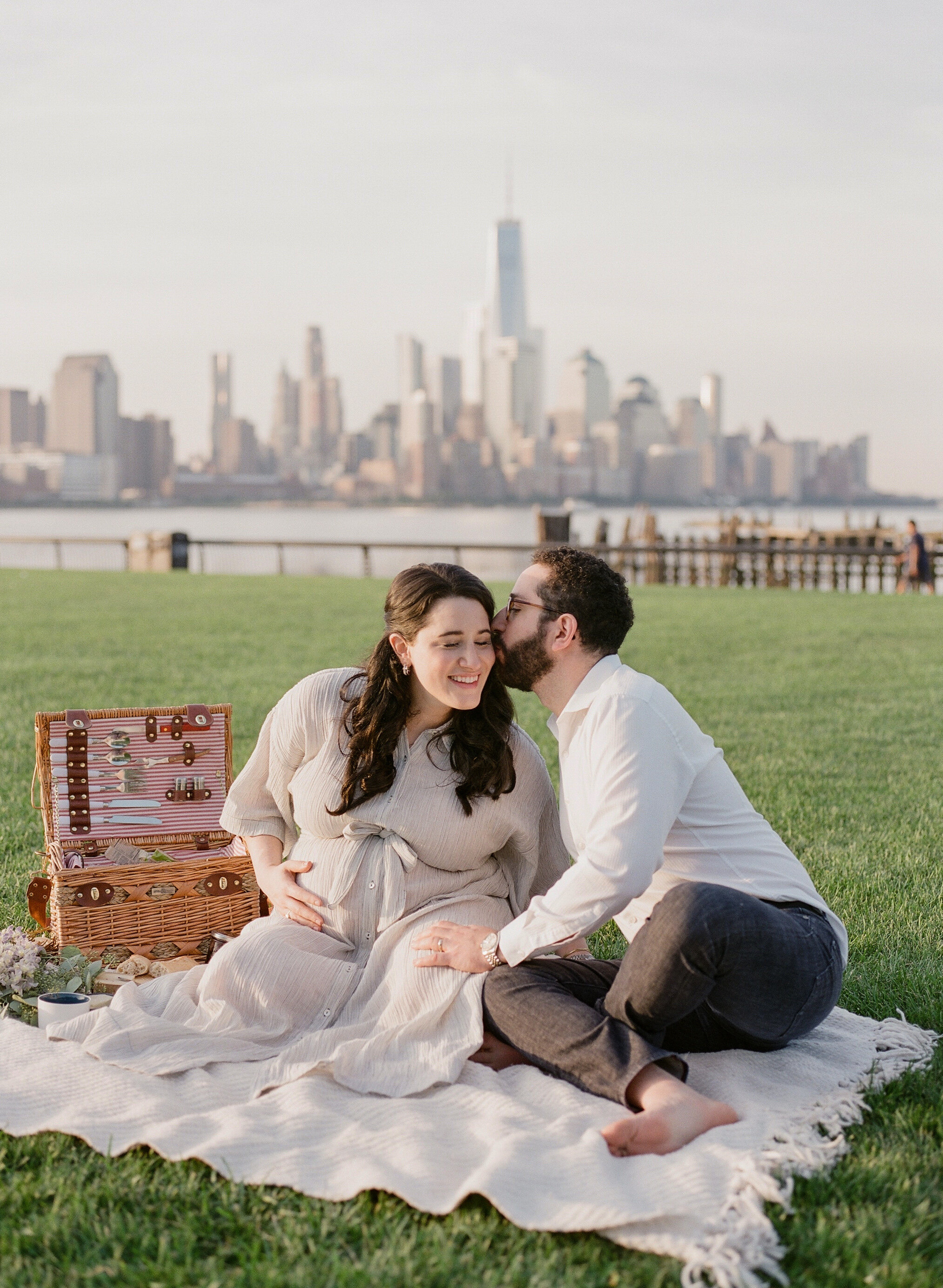 Danielle Maternity Session - Hoboken Downtown-25.jpg