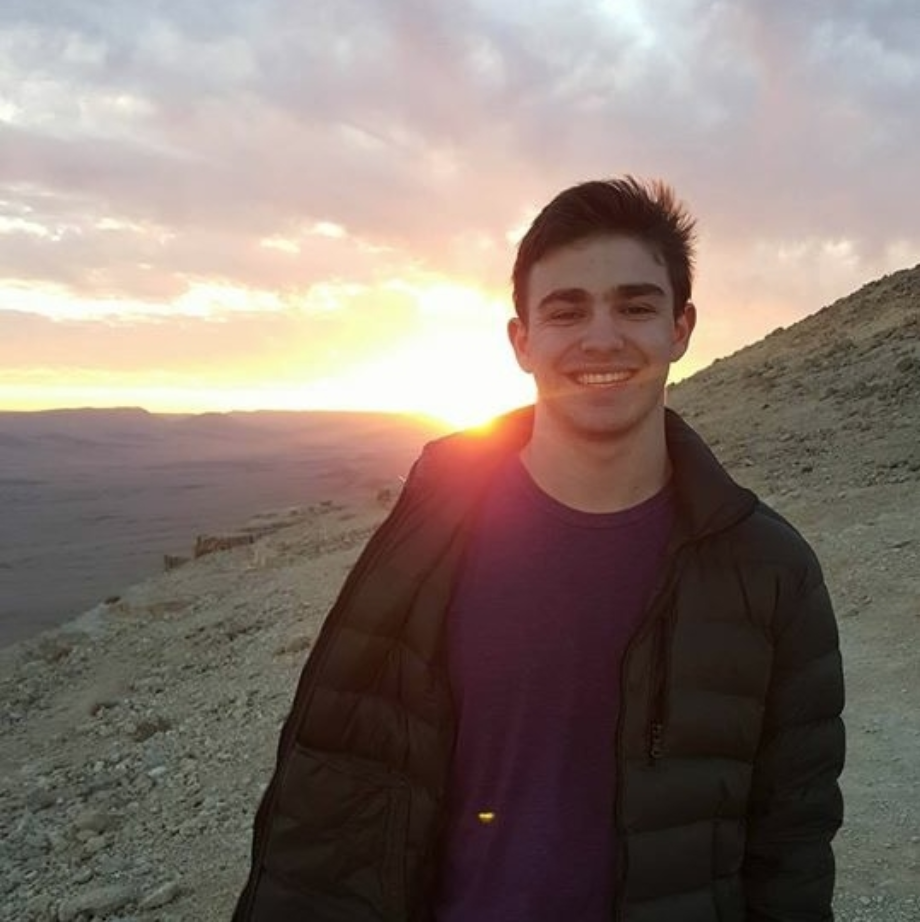 Julian Freiberg Class of 2021 Political Science & International Studies Double Major New York, NY
