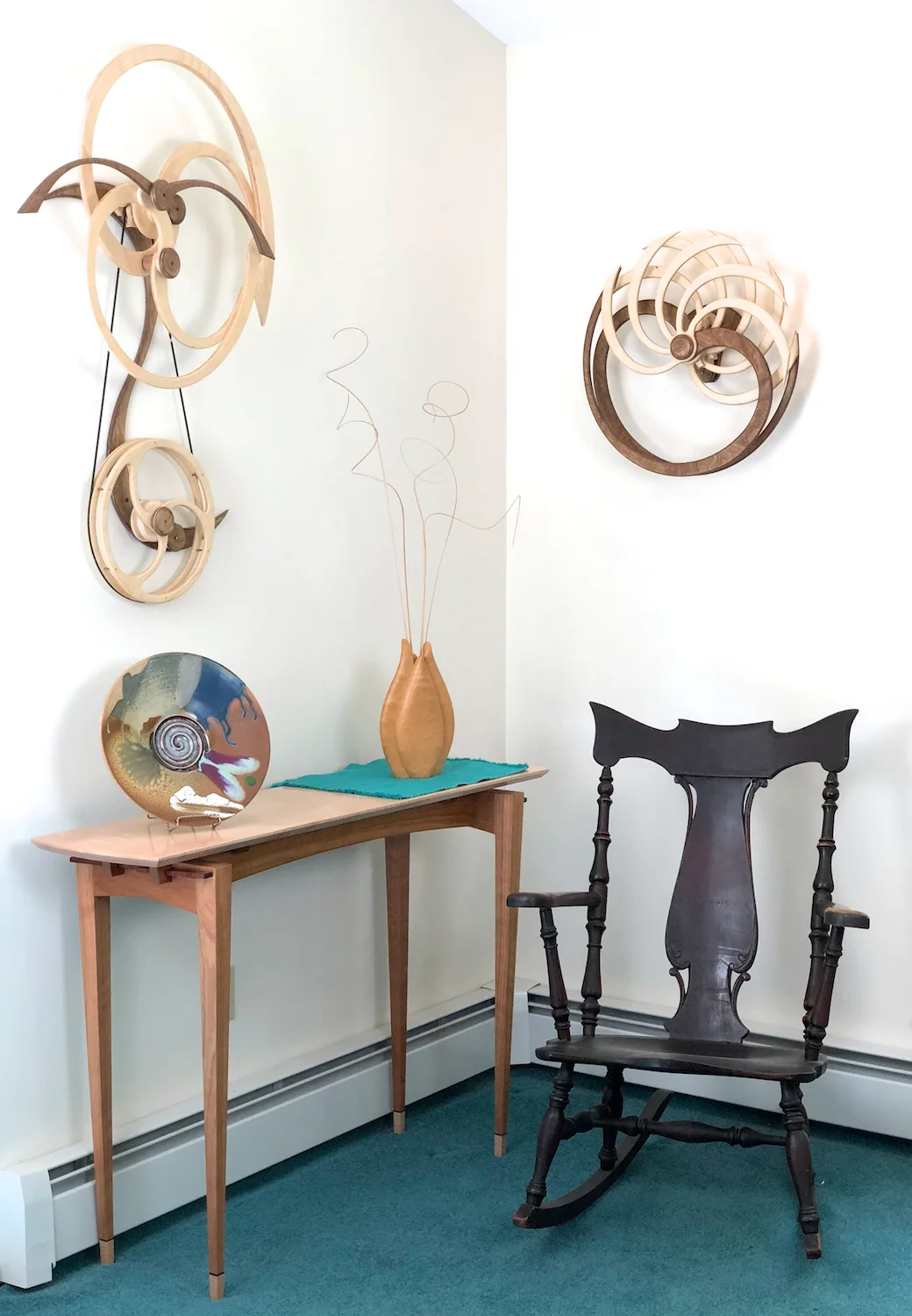 Spirit displayed in a room setting. David’s sculpture Sky Quest is on the left for size comparison.