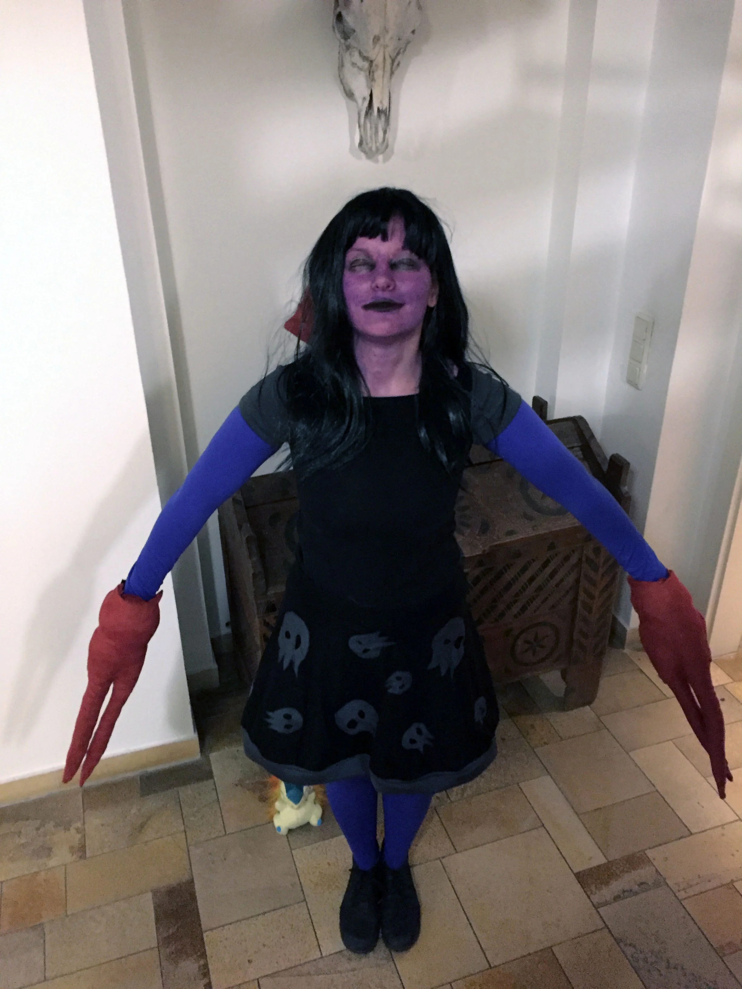 Clawed Girl Halloween 2015