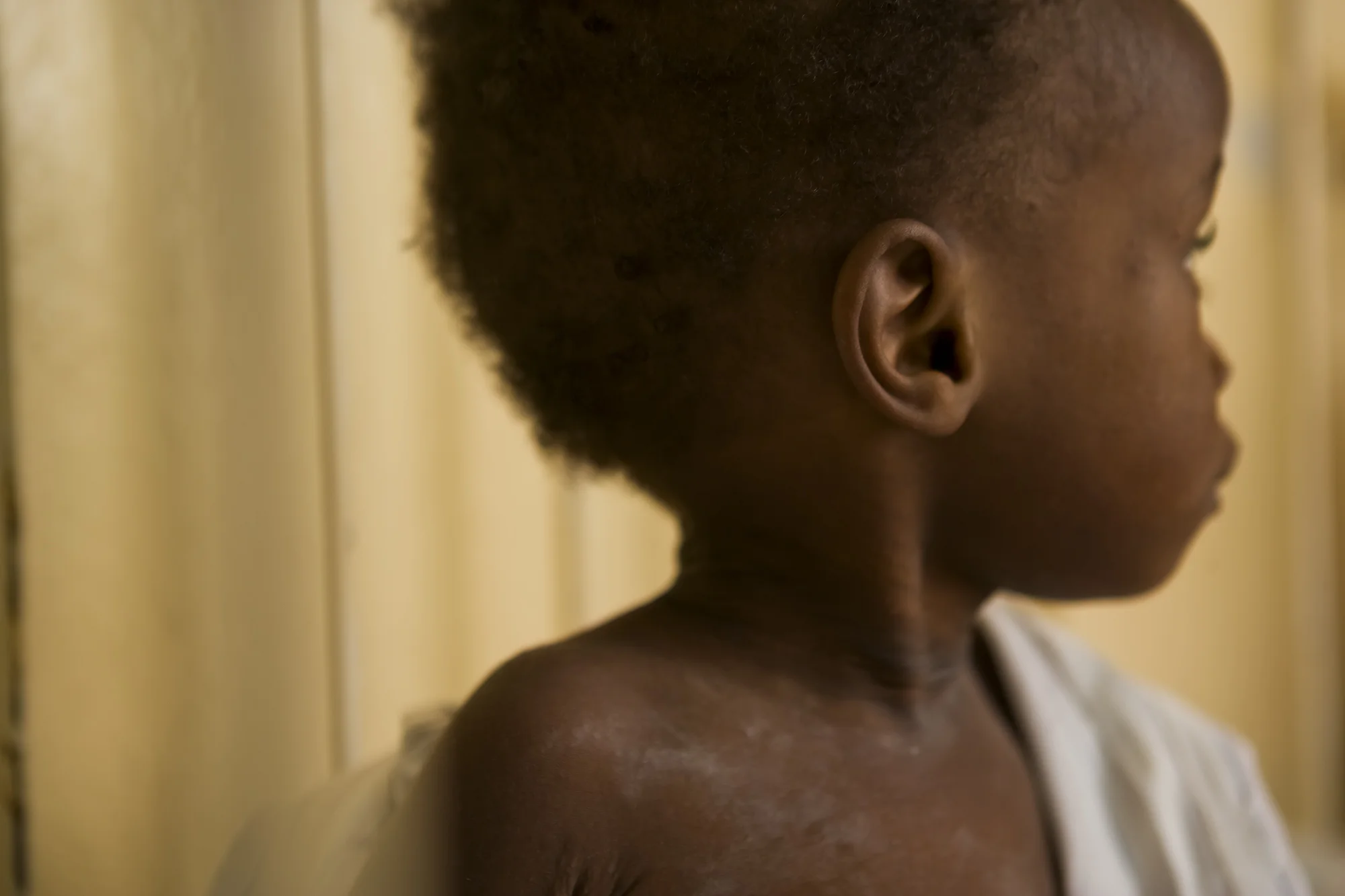 HERM J7S2603 02 USM.jpg