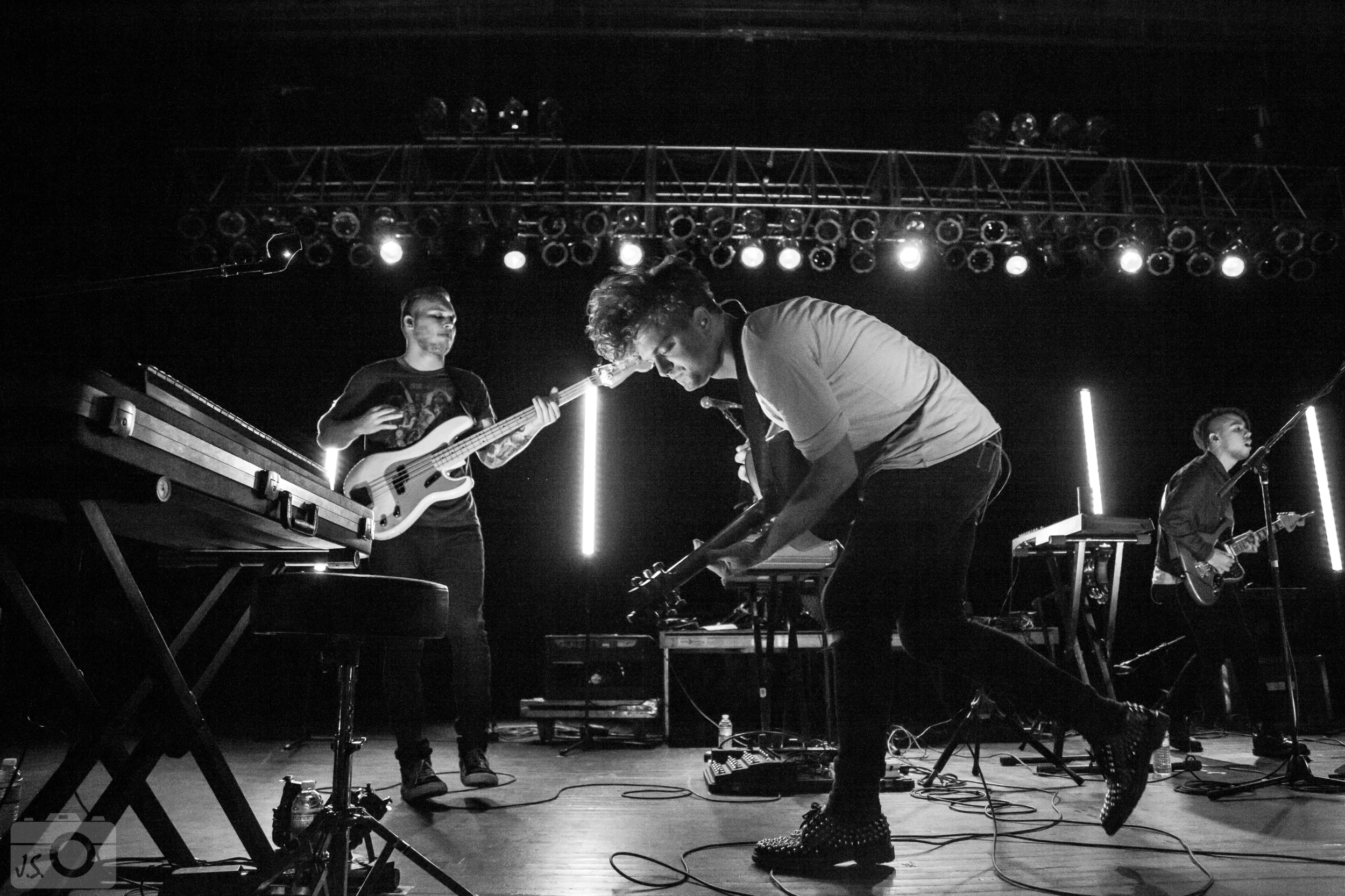 Sir Sly launches into the 2nd song of their set. 