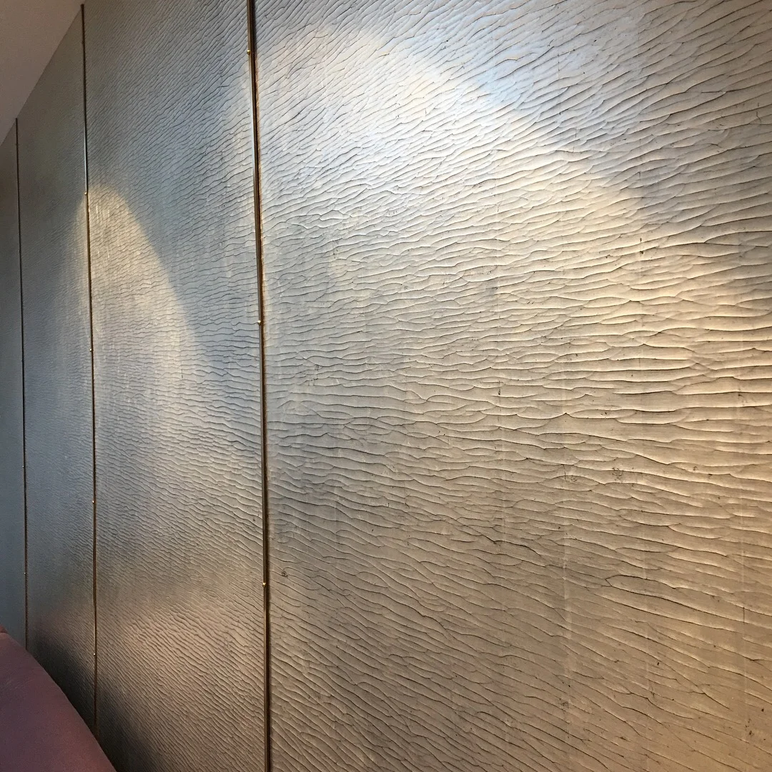 MODERN GESSO 12 CARAT WHITE GOLD