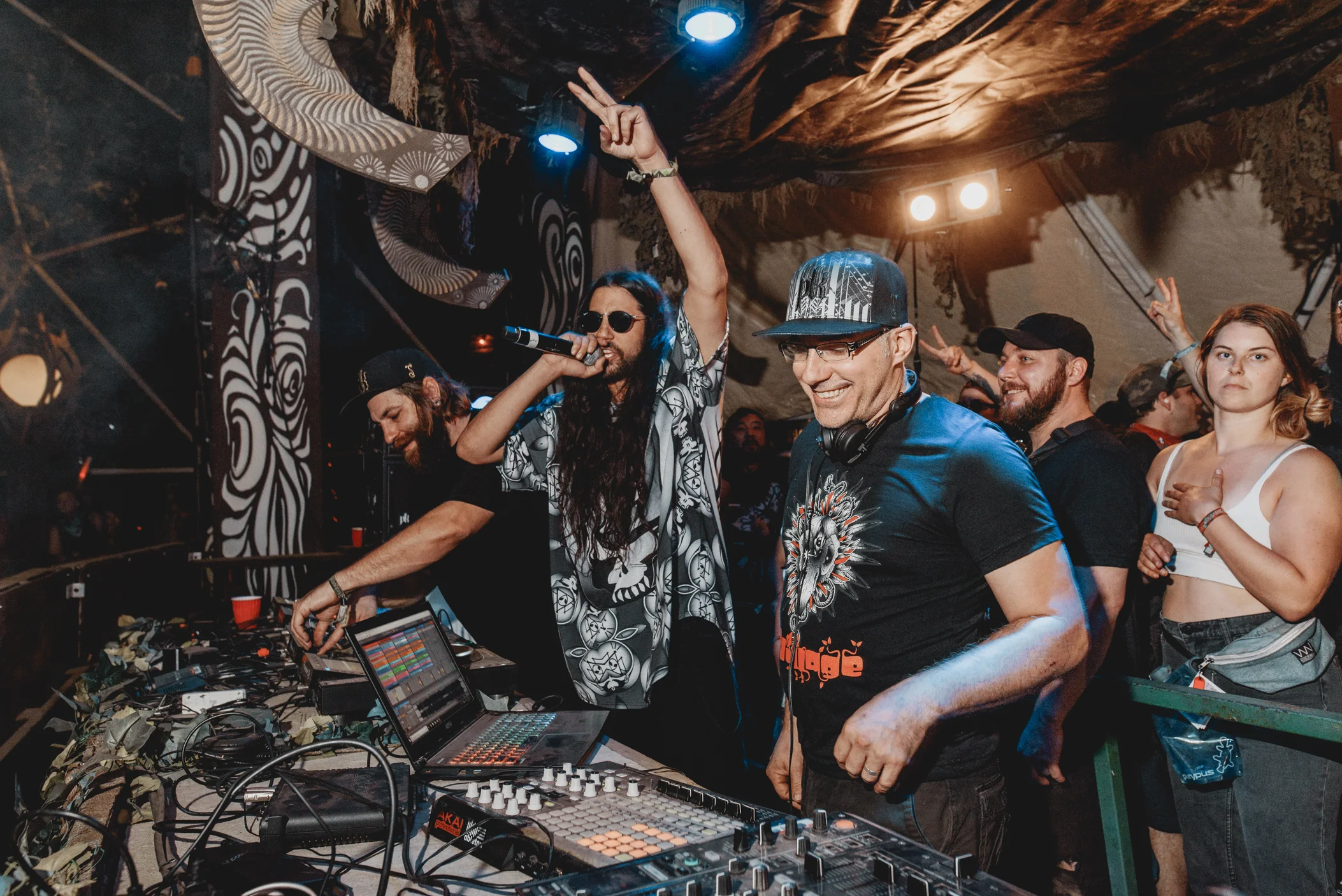 Shambhala 2018 - Leah Gair - Medoim Res Logo-144.jpg