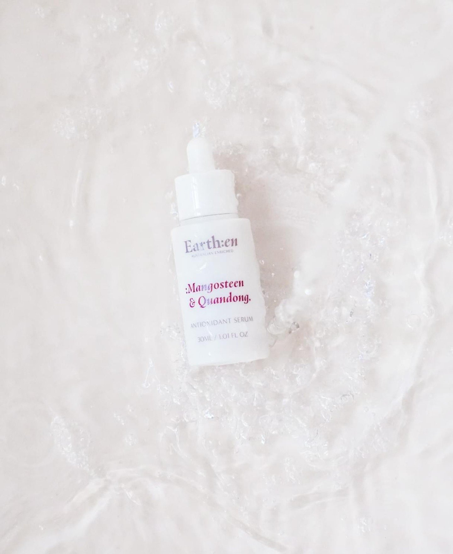Did someone order bright and glowing skin? Coming right up&hellip;

:enriched with Australian Mangosteen and Quandong, this lightweight everyday serum, contains a powerful antioxidant fruit combination and an essential nutrient profile that will leav