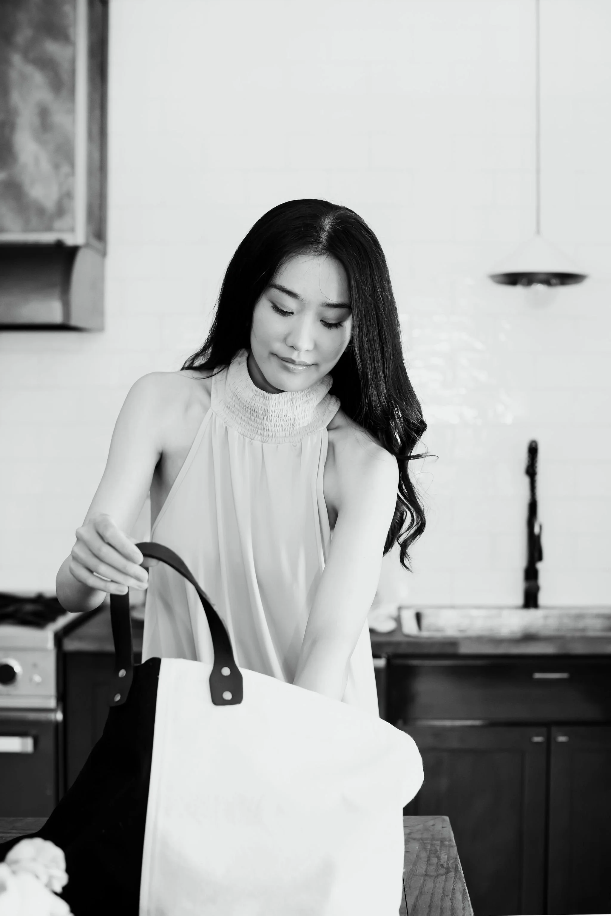 Paige_Newton_Bae_Lilies_May_143A9431-Edit-2.jpg