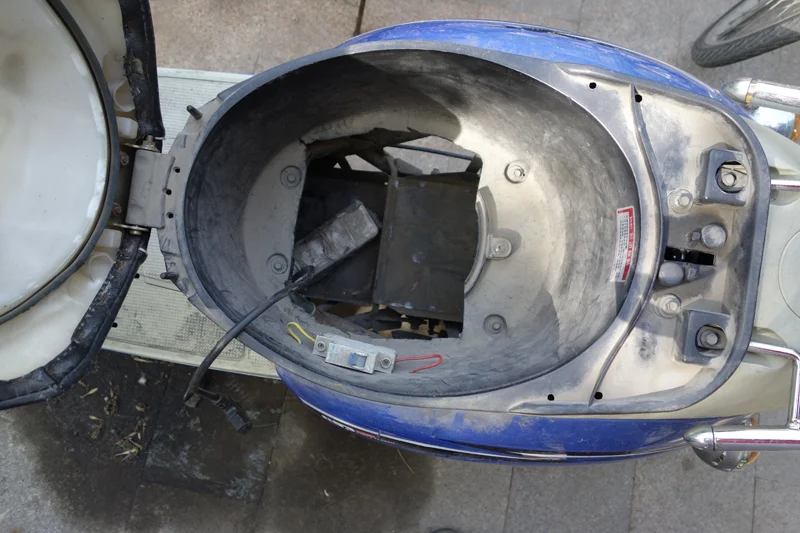 Battery well empty, cleaned out in broad daylight.