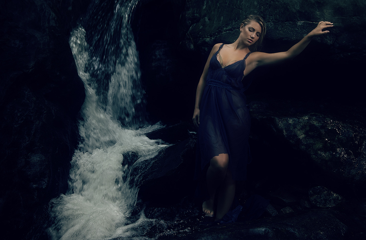 20140625_Rachel_Johnston_Waterfall_Live_Work-5.jpg