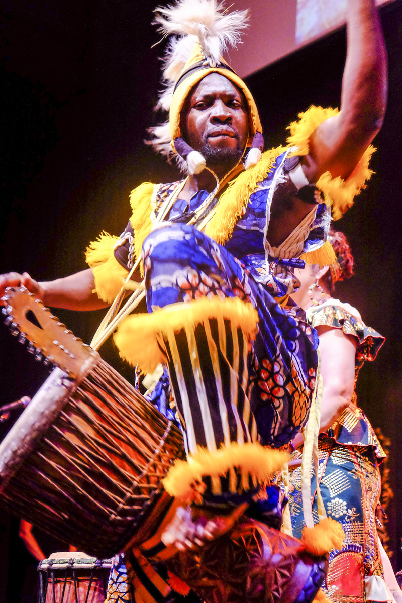 bramaya_abou_sylla_djembe_1____photo_credit_arthur_vanrooy.jpg