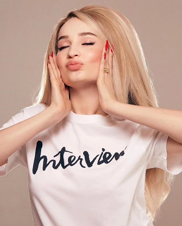 How I felt when my first shoot for @interviewmag came out.  Featuring @kimpetras photo @christinehahn beauty @gracegraceahn stylist @malaikamc nails @nailsbymei @the_internest hair styled using @Oribe hair colored using @love_kevin_murphy @melzy917