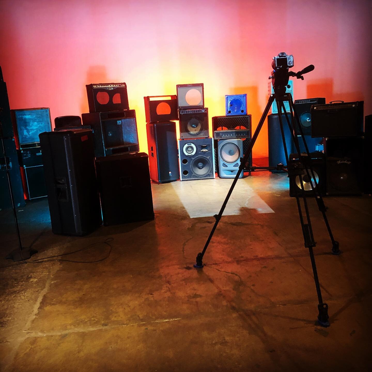 4 day backlot shoot with @thethizzler , with another guest appearance by soundwave pile of blown amps #westoakland #soundwavestudios