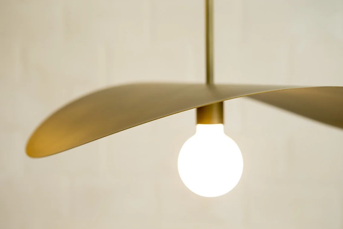 Lido big rubbed brass