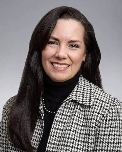 M&D_Kristen Uhl_Portrait_SCREEN.jpg