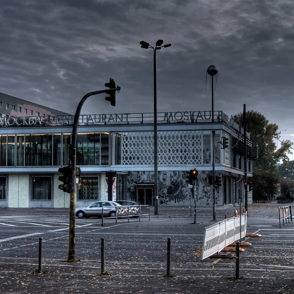 Cafe_Moskau_by_c_berlin.jpg