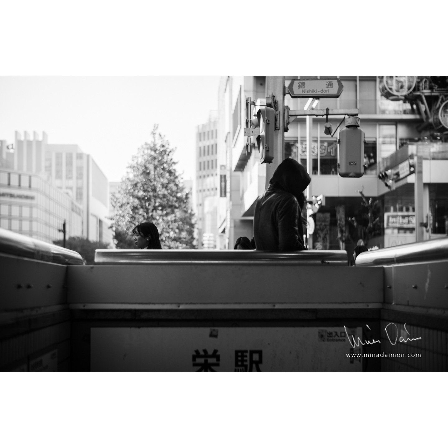 Metro. Nagoya, Japan 2024.

#LEICA #leicam10monochrom #noctilux #noctilux50mmf12 #leicacamera #leicaphoto #leicagram #storyofthestreet #streets_storytelling #streetphoto #streetphotography #streetphotographer #SPiCollective #bnw_demand #bnw_city #bnw