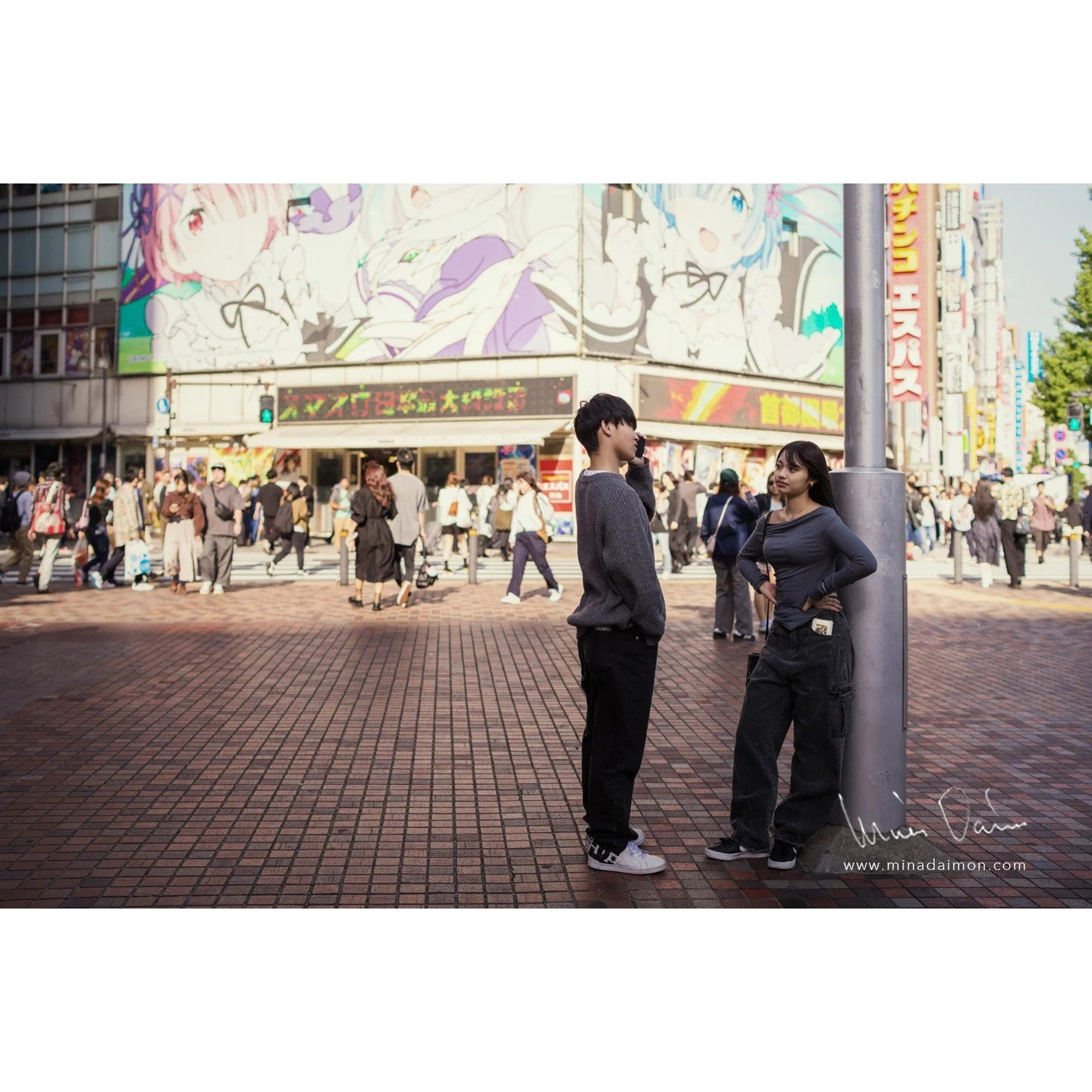 Shinjuku. Tokyo, Japan 2025.

#LEICA #leicaM11P #cosina #voigtlander #nokton #nokton35mmf12 #leicacamera #leicaphoto #leicagram #storyofthestreet #streets_storytelling #streetphoto #streetphotography #streetphotographer #SPiCollective #bnw_demand #bn
